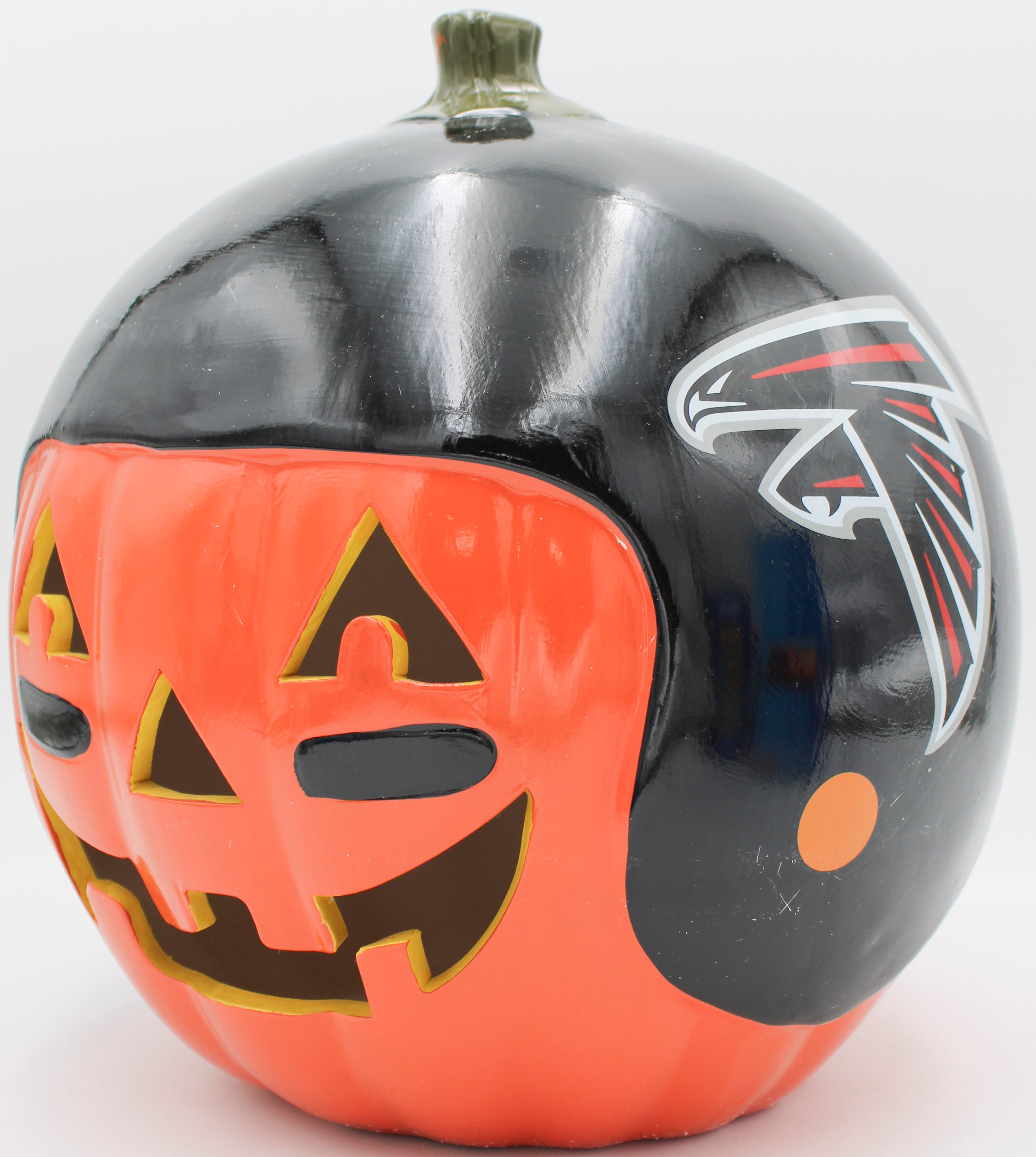 OFFICIALLY LICENCED ATLANTA FALCONS CERAMIC PUMPKIN HELMET 10"