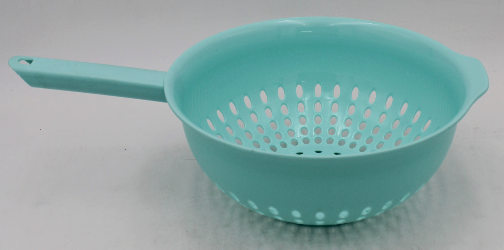 GOOD COOK PLASTIC COLANDER W/HANDLE