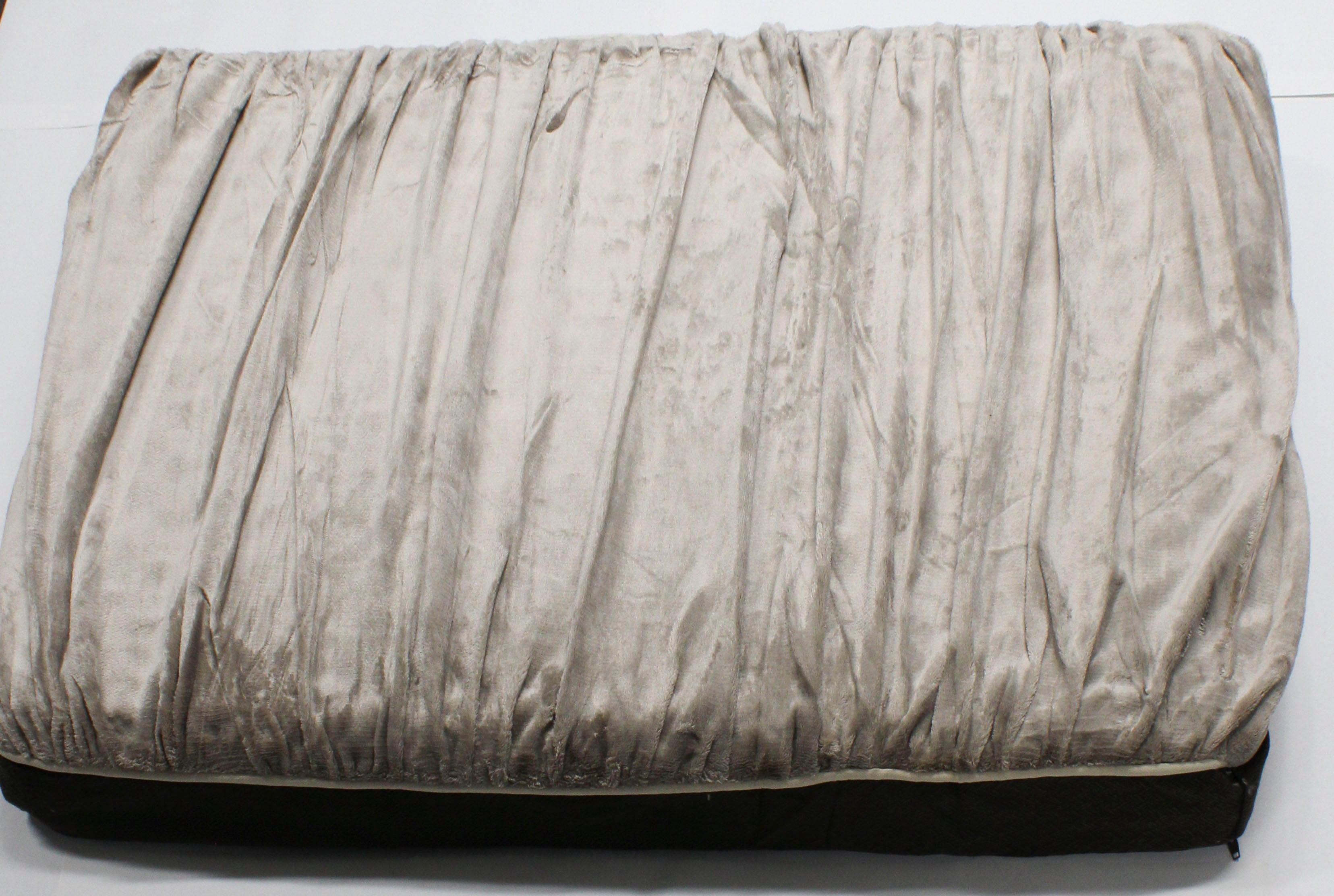 PETMATE NUZZLE ORTHO PET BED 27"X36"
