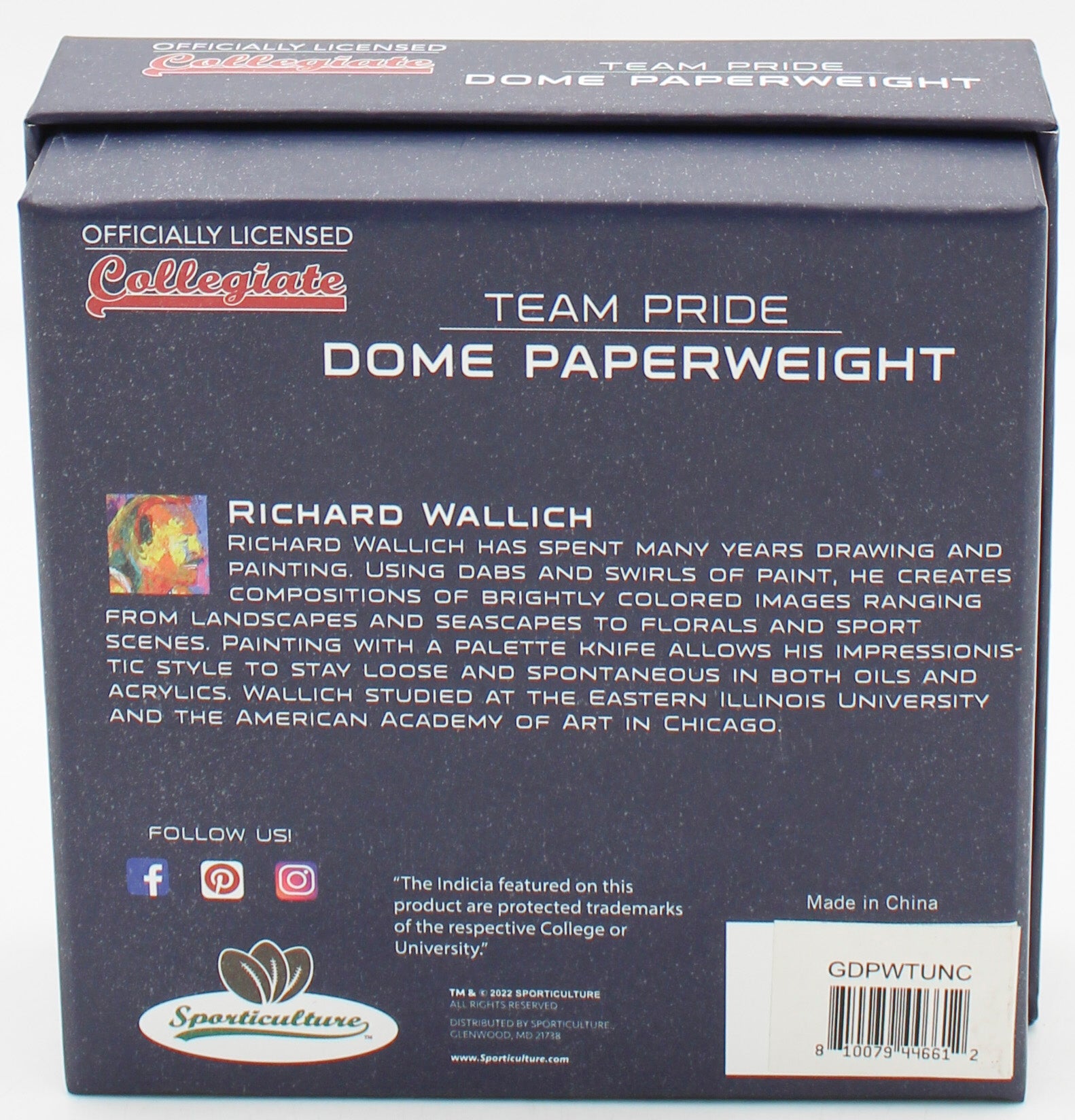 NORTH CAROLINA TAR HEELS GLASS DOME PAPERWEIGHT 4"