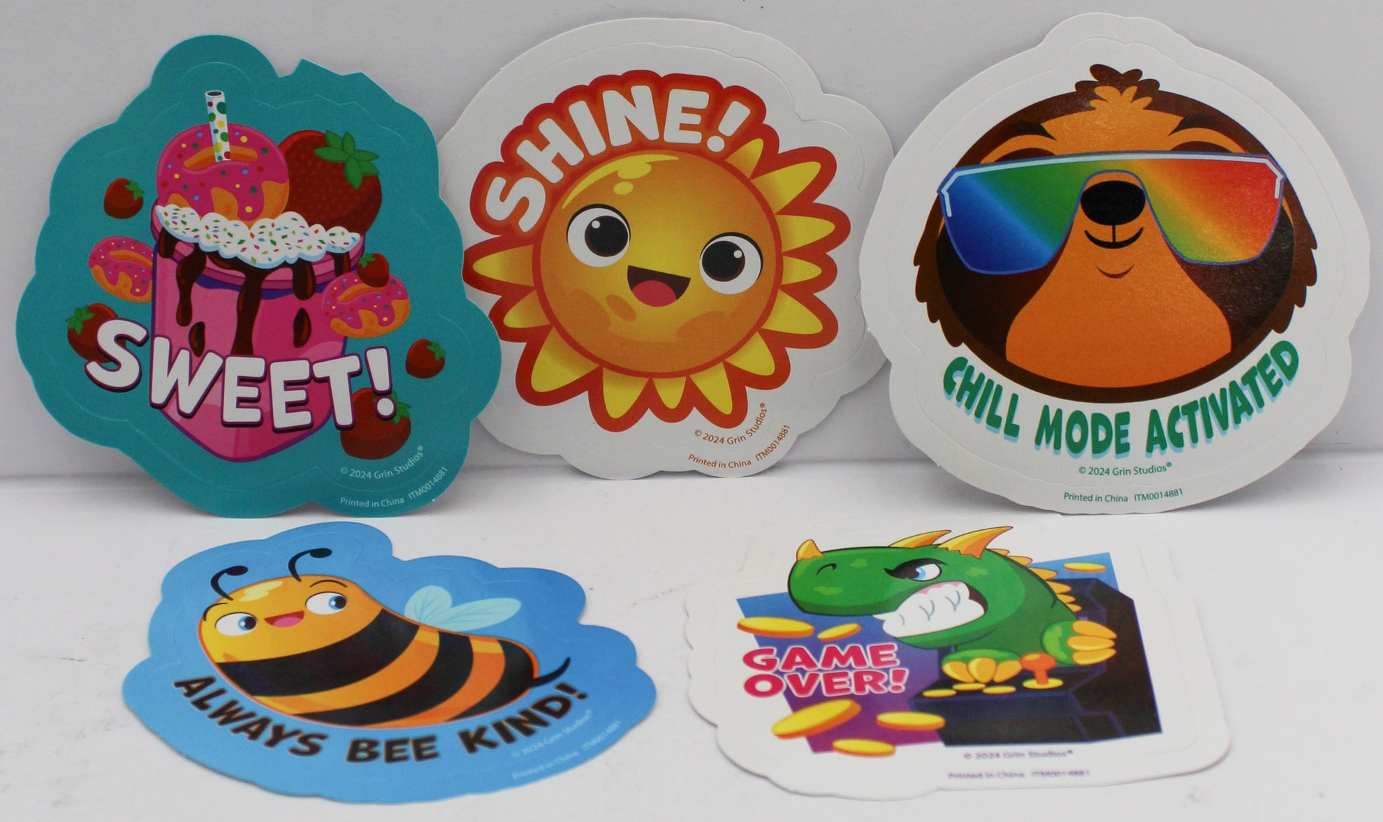 10 FUN TRENDY MYSTERY SUPRISES IN BOX 5.5in x 5.5in x 7in