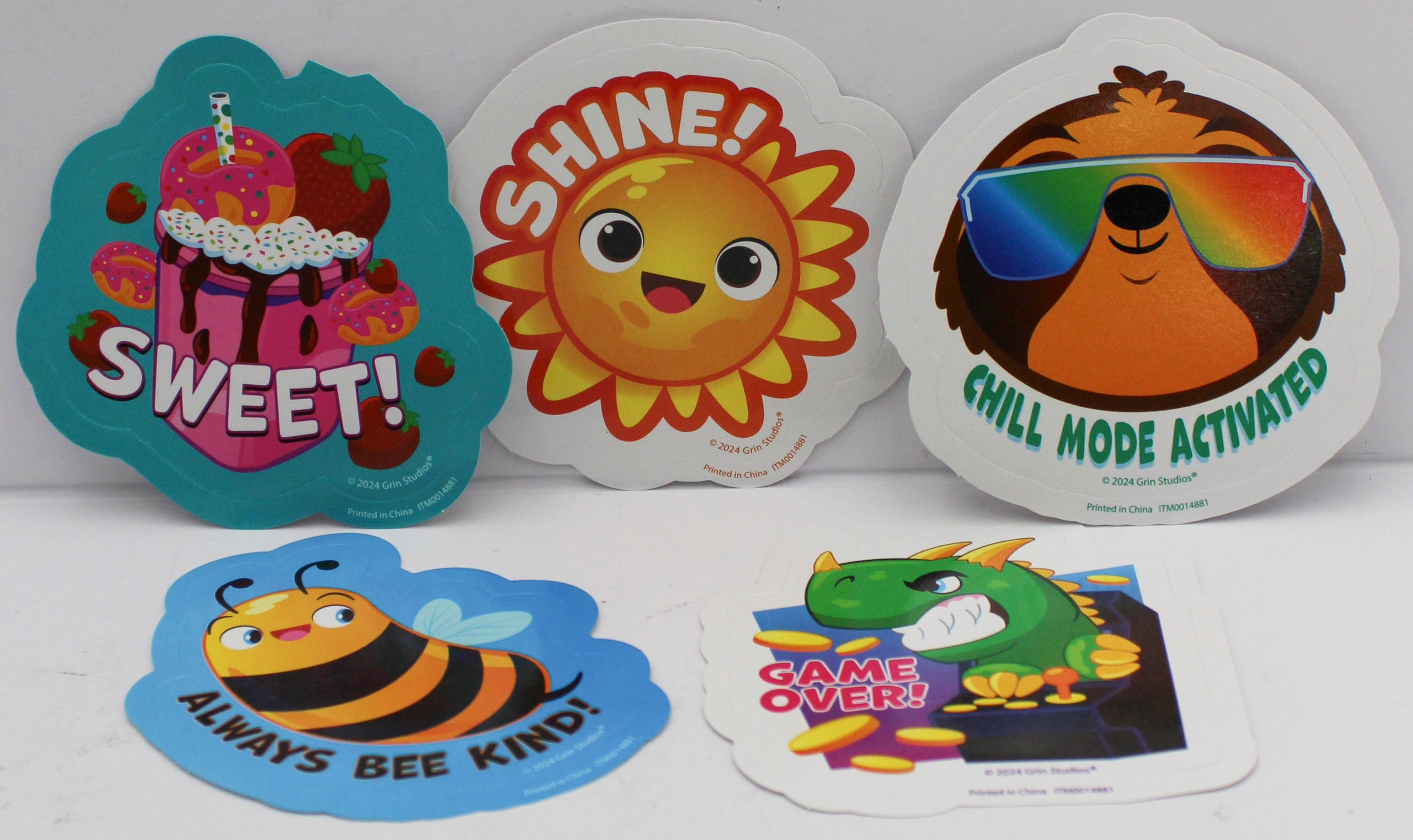 10 FUN TRENDY MYSTERY SUPRISES IN BOX 5.5in x 5.5in x 7in