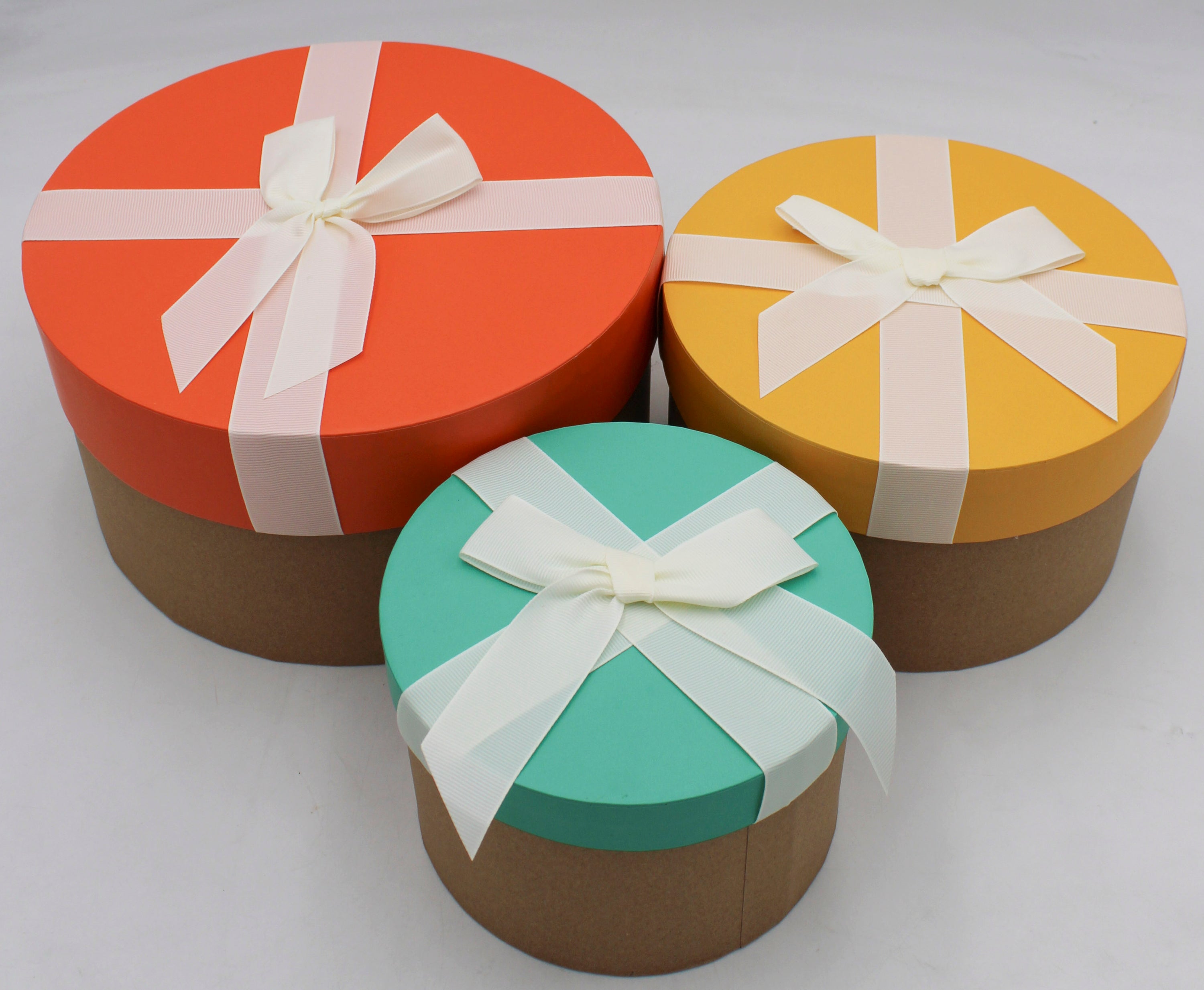 3CT NESTED CIRCLE GIFT BOXES -  NATURAL*