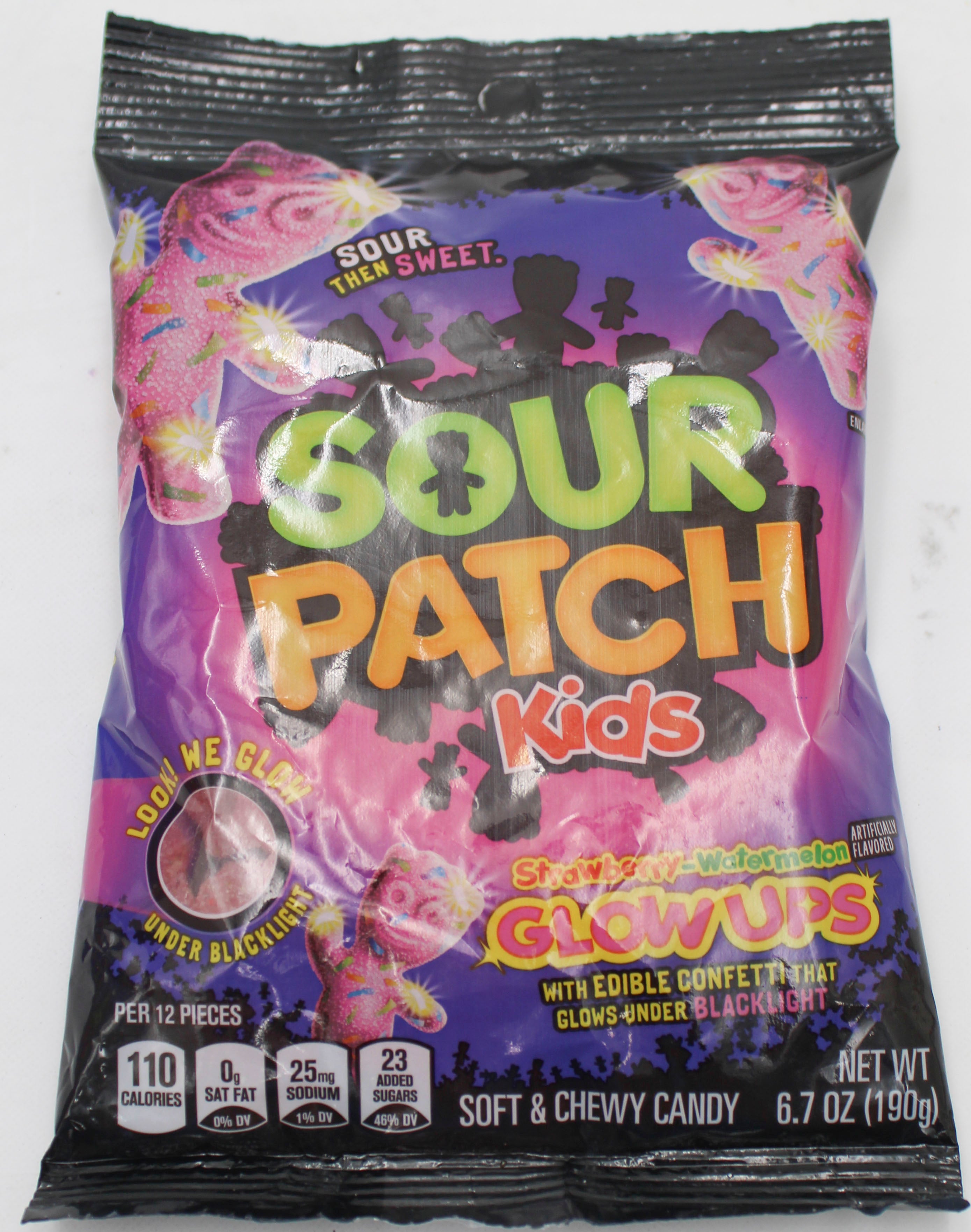 SOUR PATCH KIDS GLOW UP STRAWBERRY WATERMELON 6.72 OZ BB 4/22/27