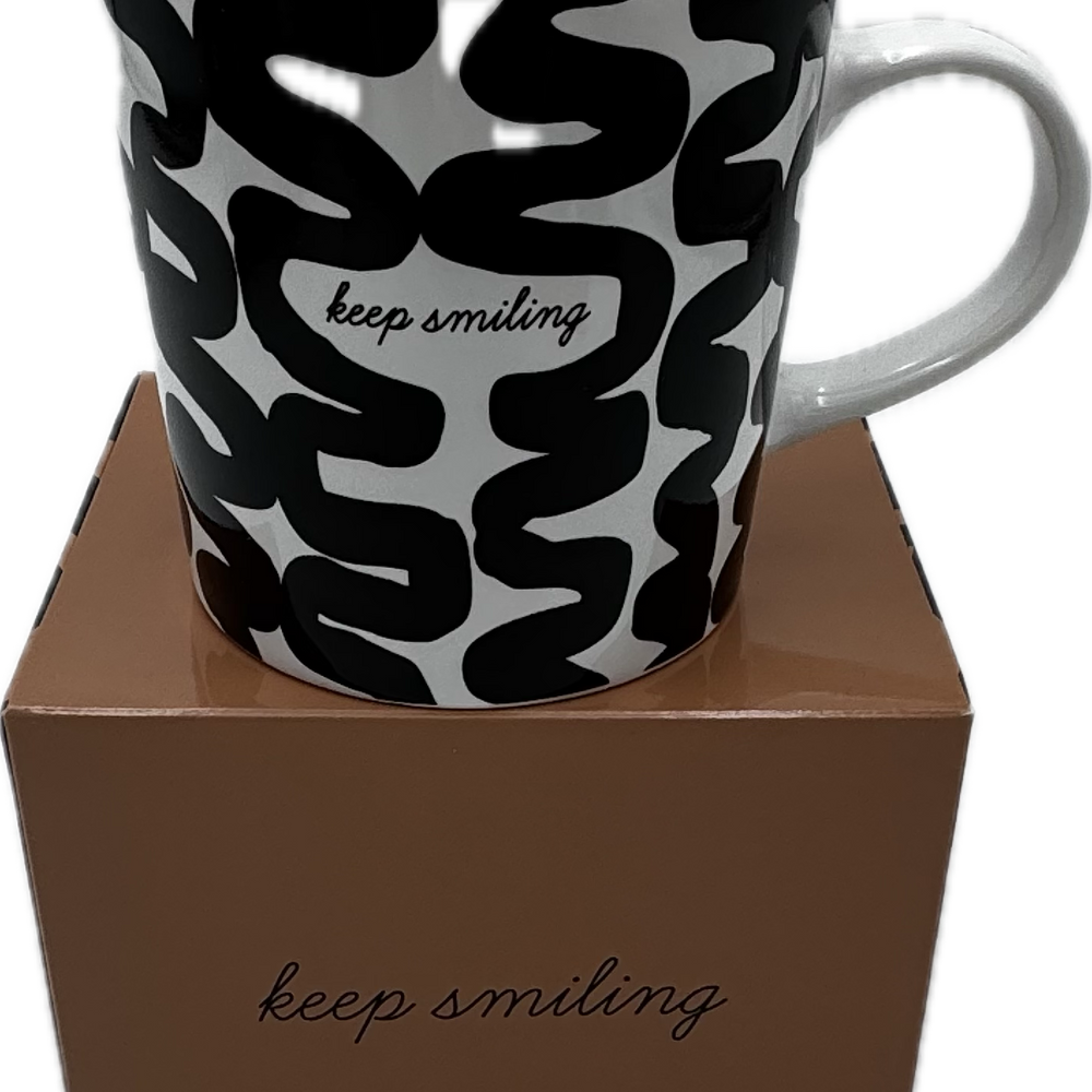 KEEP SMILING MUG 18OZ