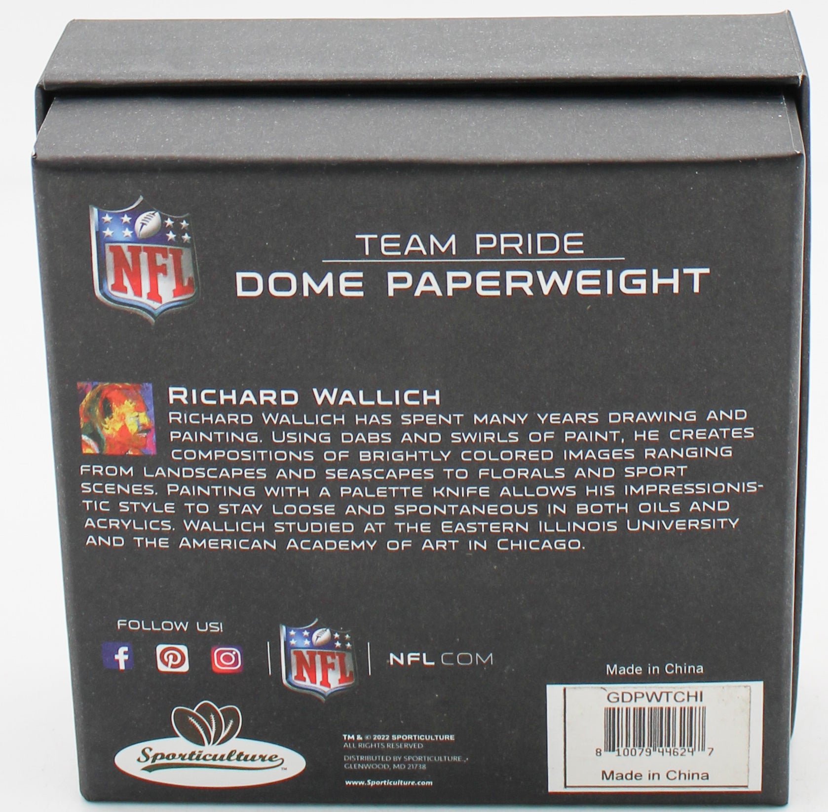 CHICAGO BEARS GLASS DOME PAPERWEIGHT 4"