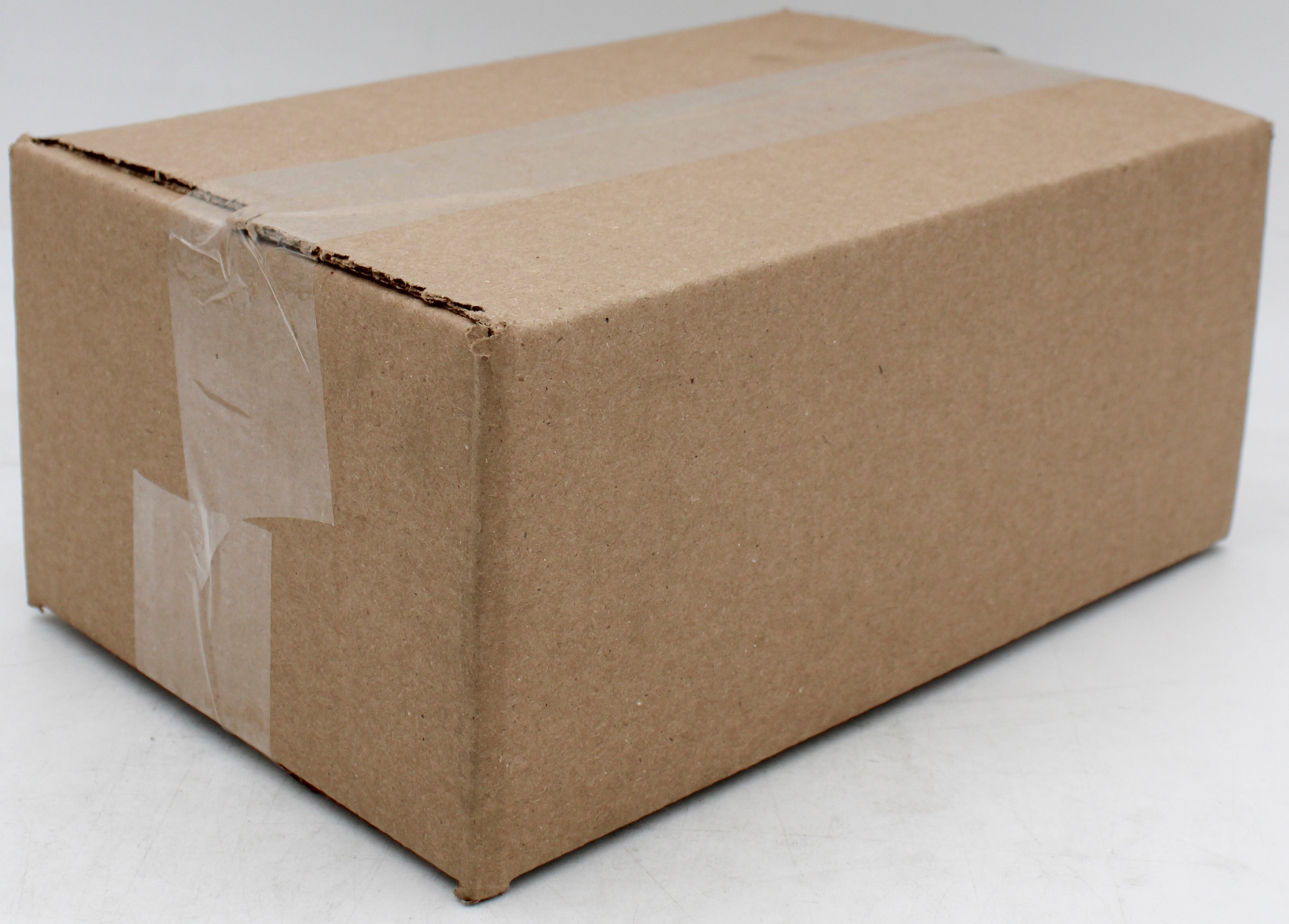 SHIPPING BOX 9.5 x 6 x 3.75IN