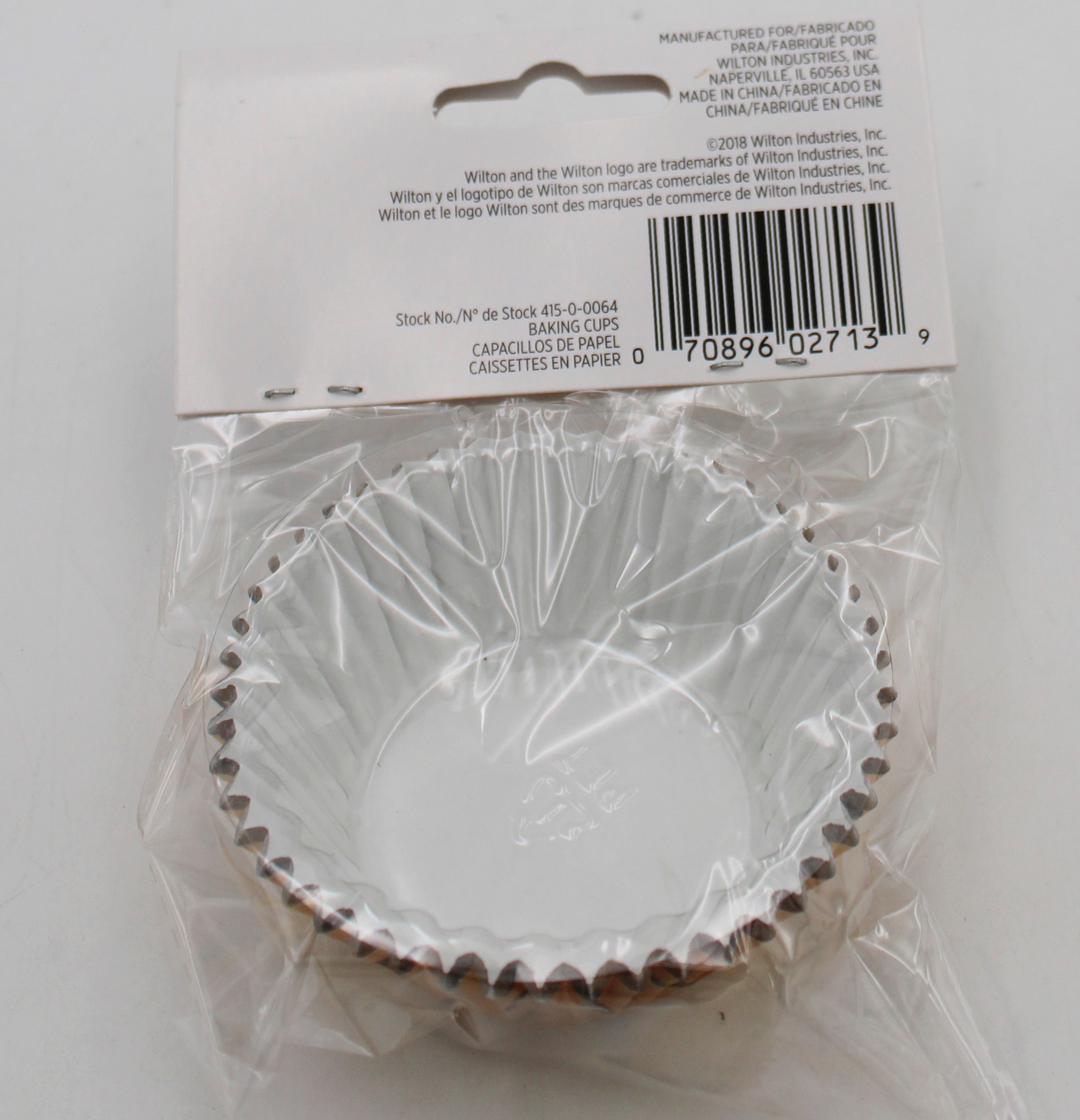 BAKING CUP FOIL GOLD DOT STANDARD 24 CT NI