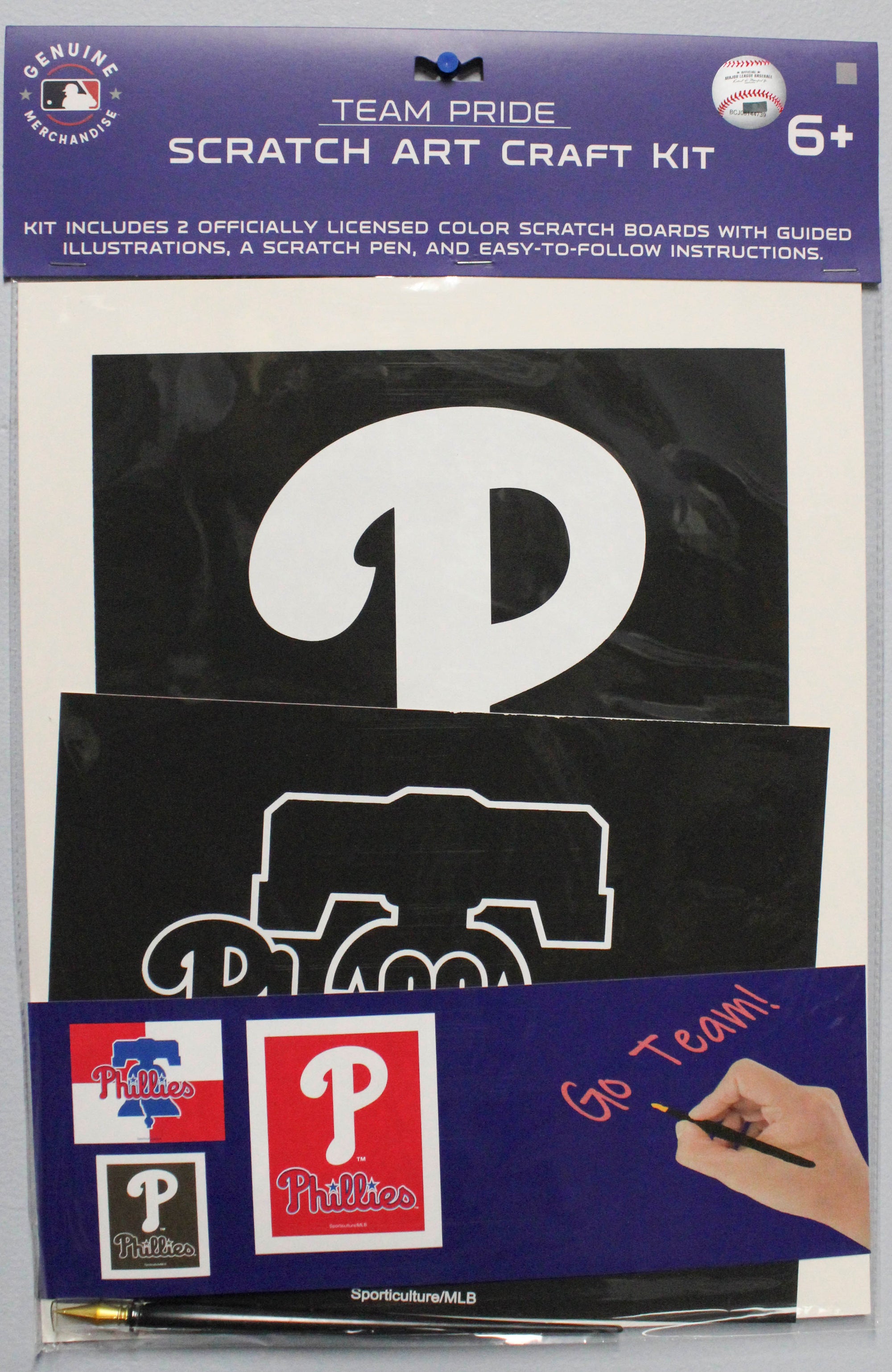 OFFICIALLY LICENSED PHILADELPHIA PHILLIES SCRATCH ART CRAFT KIT
