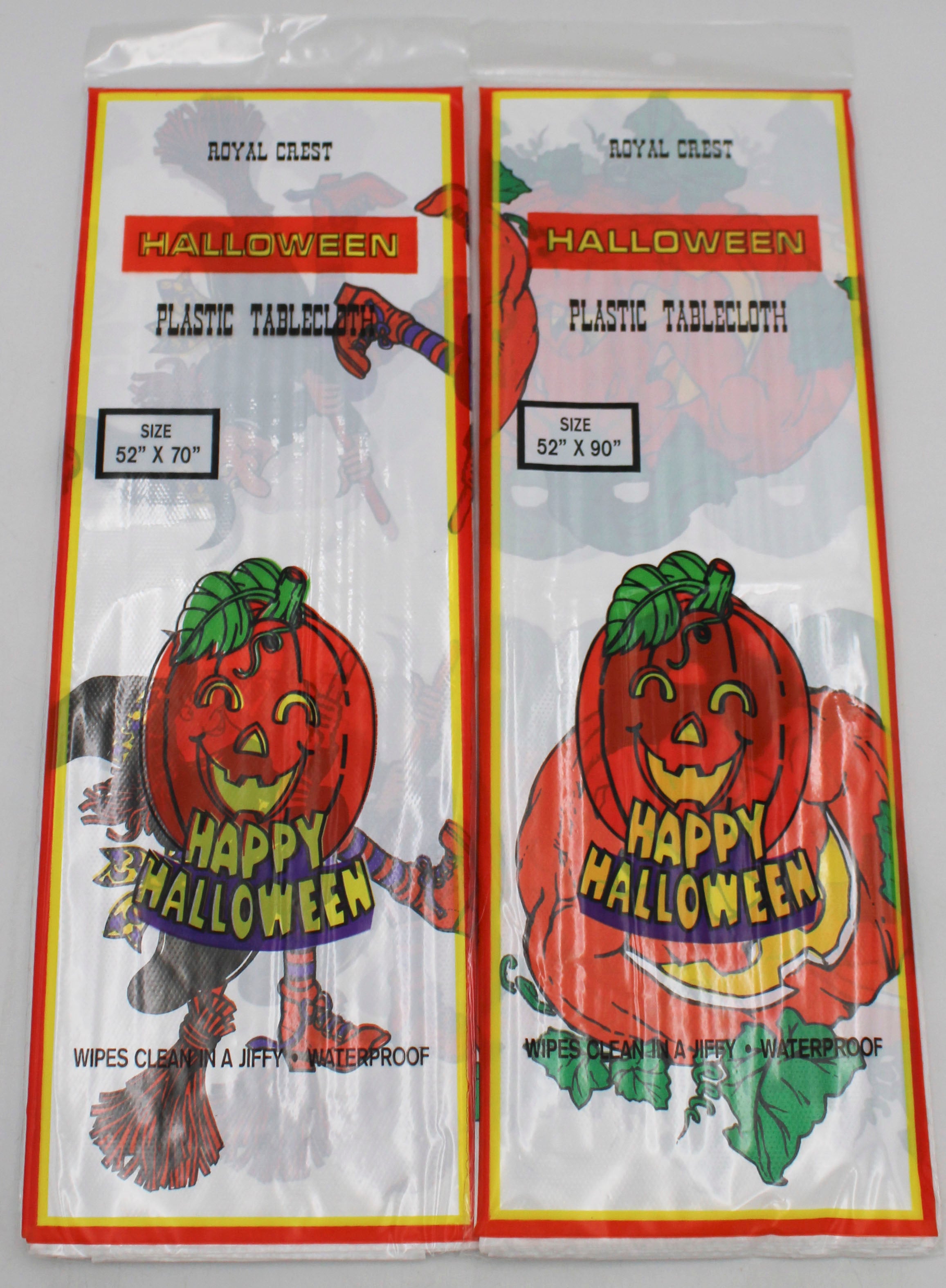 BETTER HOME PLASTIC HALLOWEEN TABLECLOTH 52''x90''