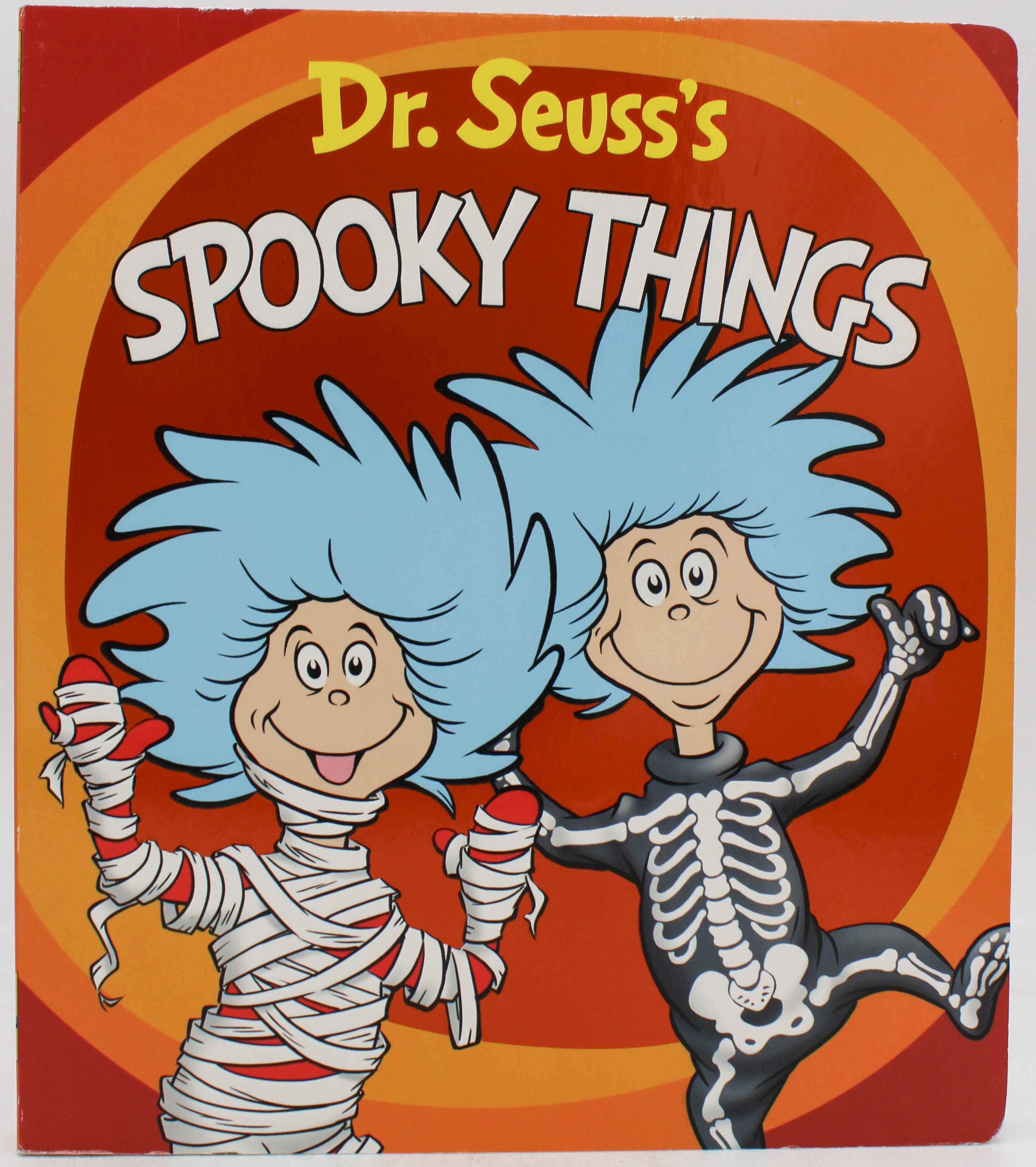 DR SUESS SPOOKY THINGS HARDCOVER 26 pg