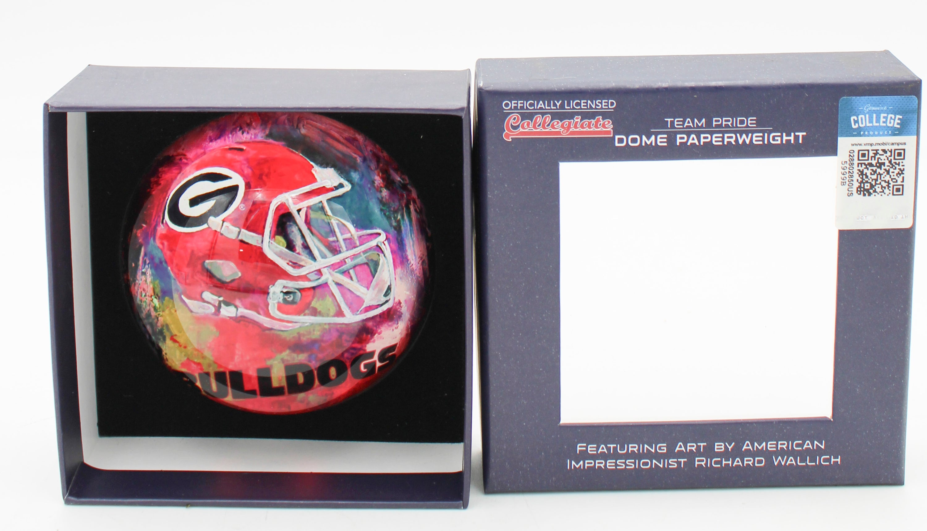 OFFICIALLY LICENCED GEORGIA BULLDOGS GLASS DOME PAPERWEIGHT 4"