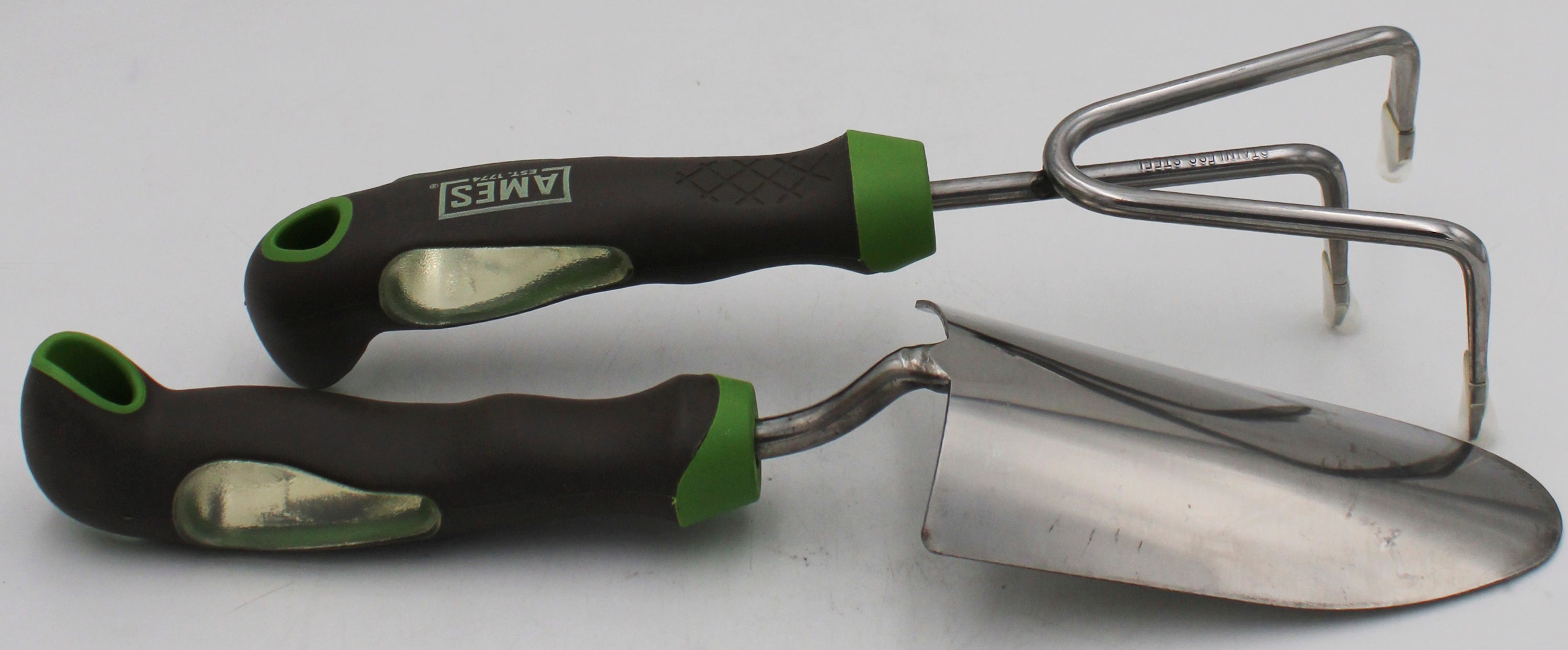 AMES 2-PIECE GARDEN TOOL SET - (PROP-65, NO SALES IN CALIFORNIA)