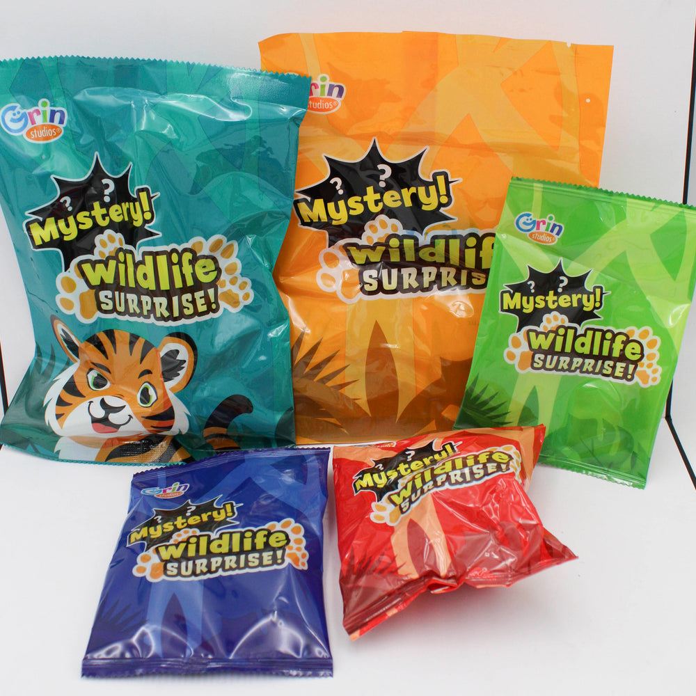 10 FUN WILDLIFE SURPRISES IN BOX 5.5in x 5.5in x 7in