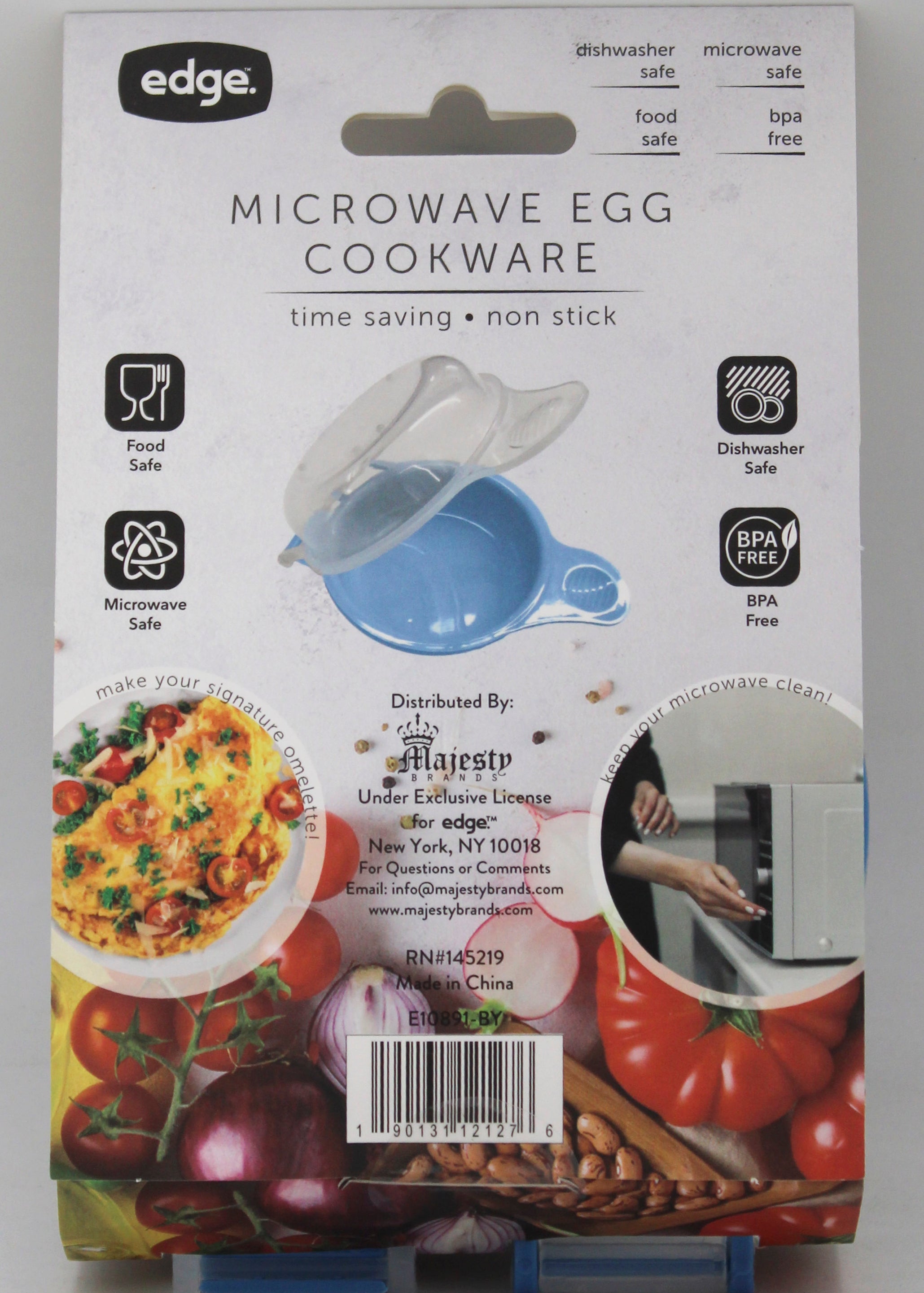 PLASTIC MICROWAVABLE OMELET MAKER