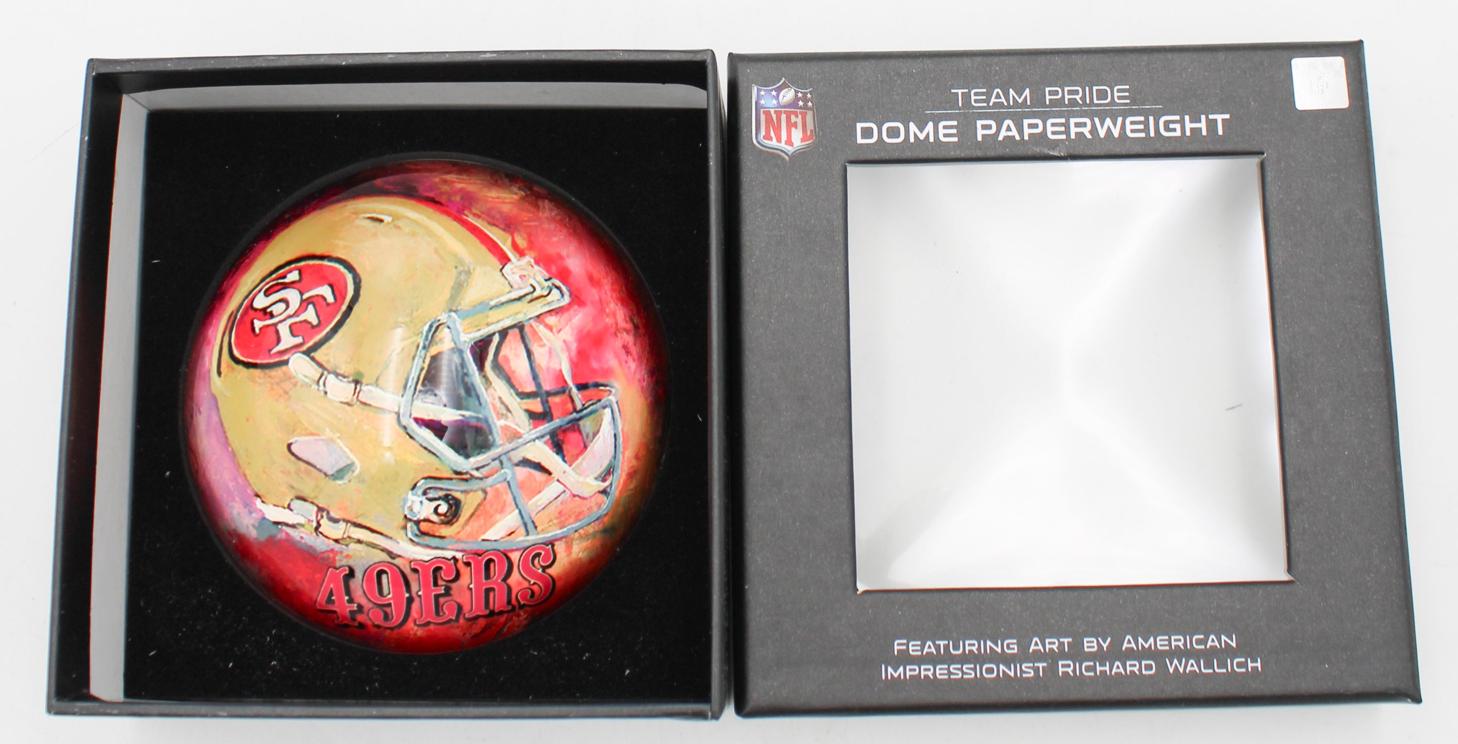 SAN FRANCISCO 49ERS GLASS DOME PAPERWEIGHT 4"