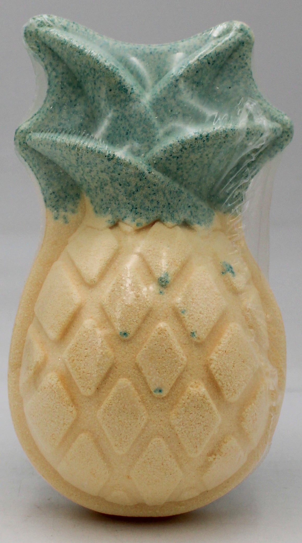 LOVE BEAUTY PLANET BELOVED BATH BOMB PINEAPPLE & PAPAYA 4.6oz