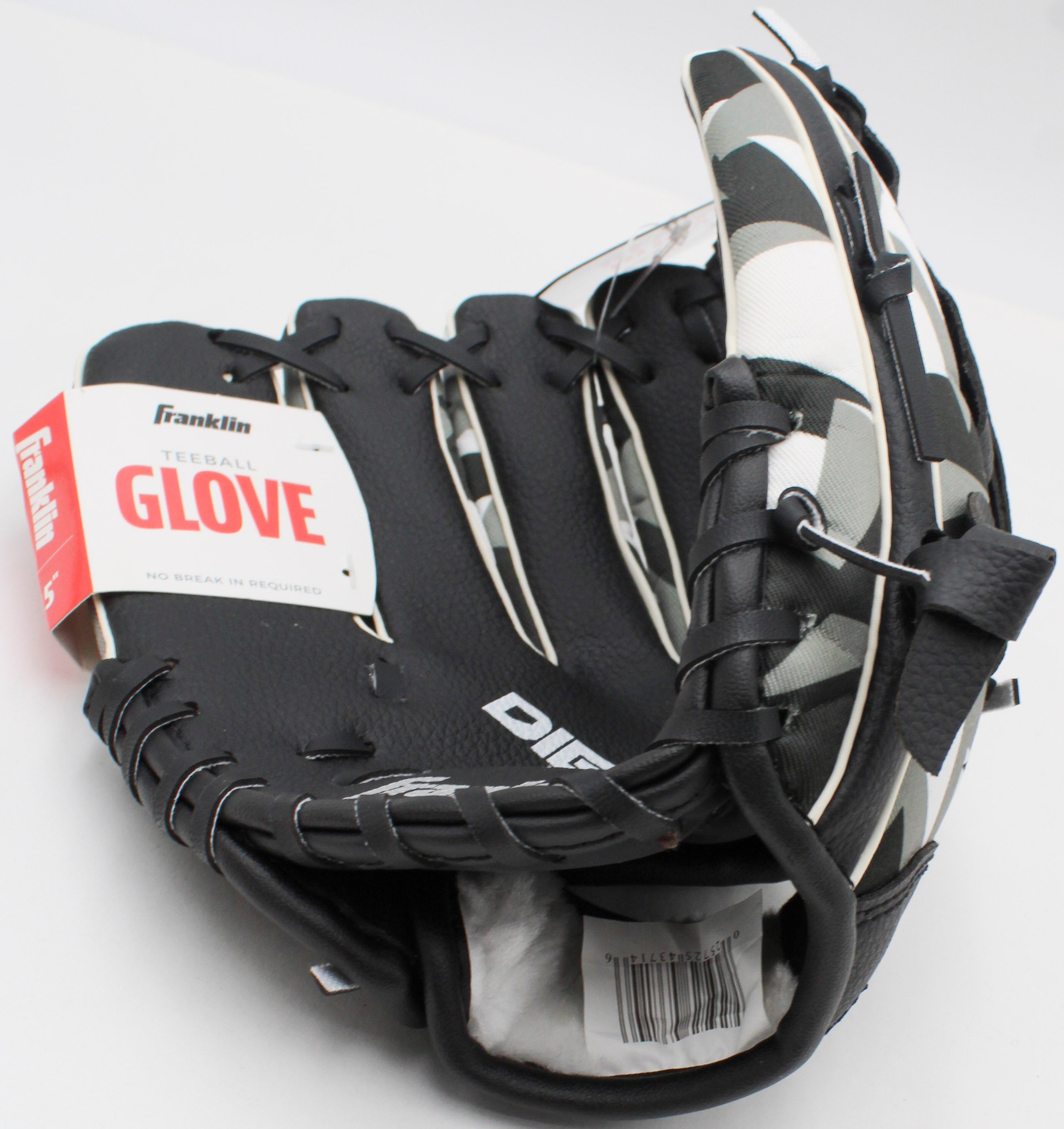 FRANKLIN 9.5" PVC BASEBALL GLOVE BLACK/WHITE LEFT