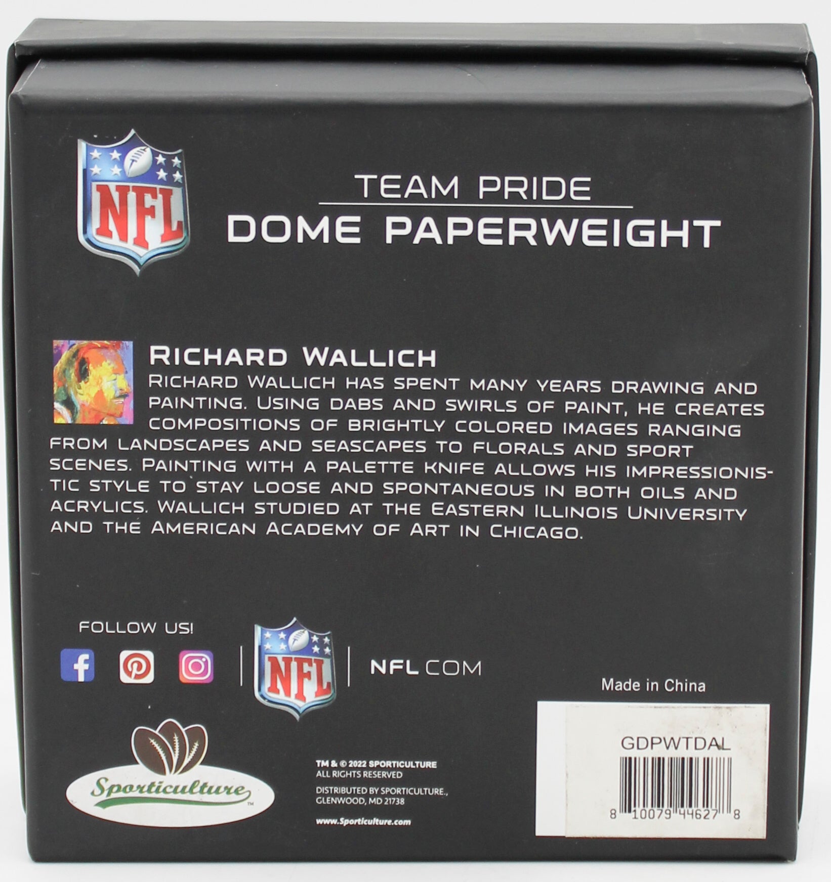 OFFICIALLY LICENCED DALLAS COWBOYS GLASS DOME PAPERWEIGHT 4"