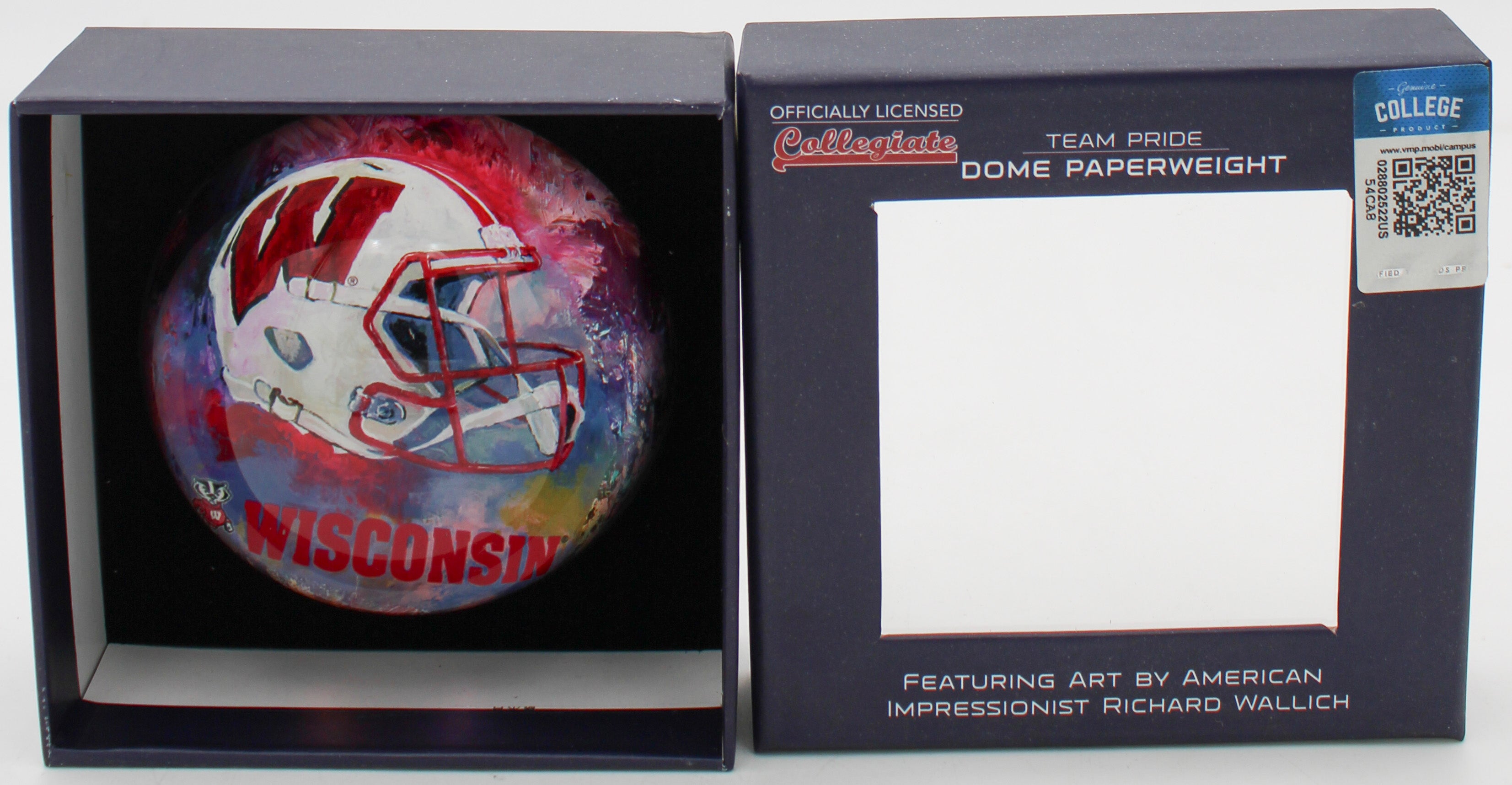 WISCONSIN BADGERS GLASS DOME PAPERWEIGHT