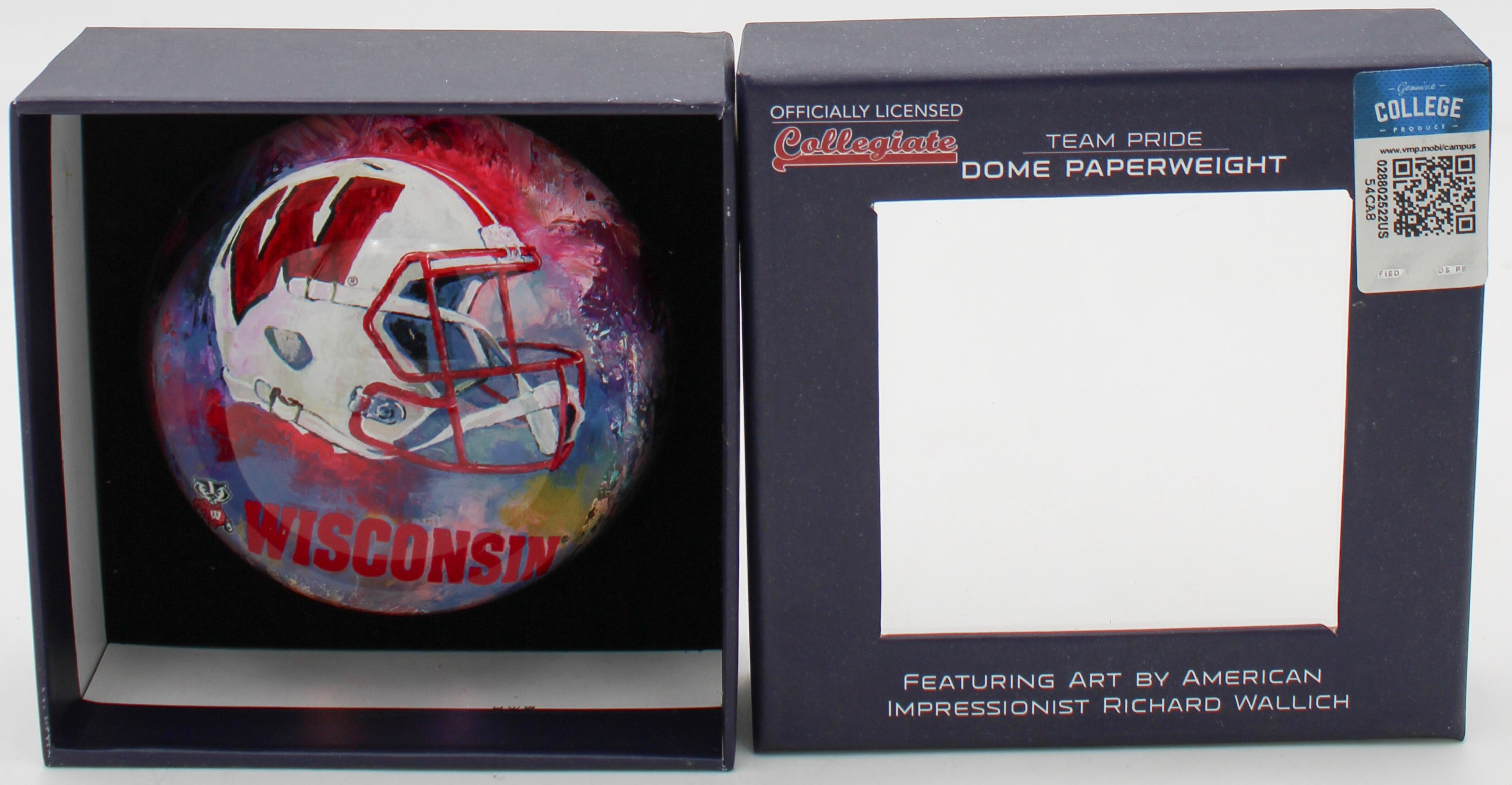 WISCONSIN BADGERS GLASS DOME PAPERWEIGHT