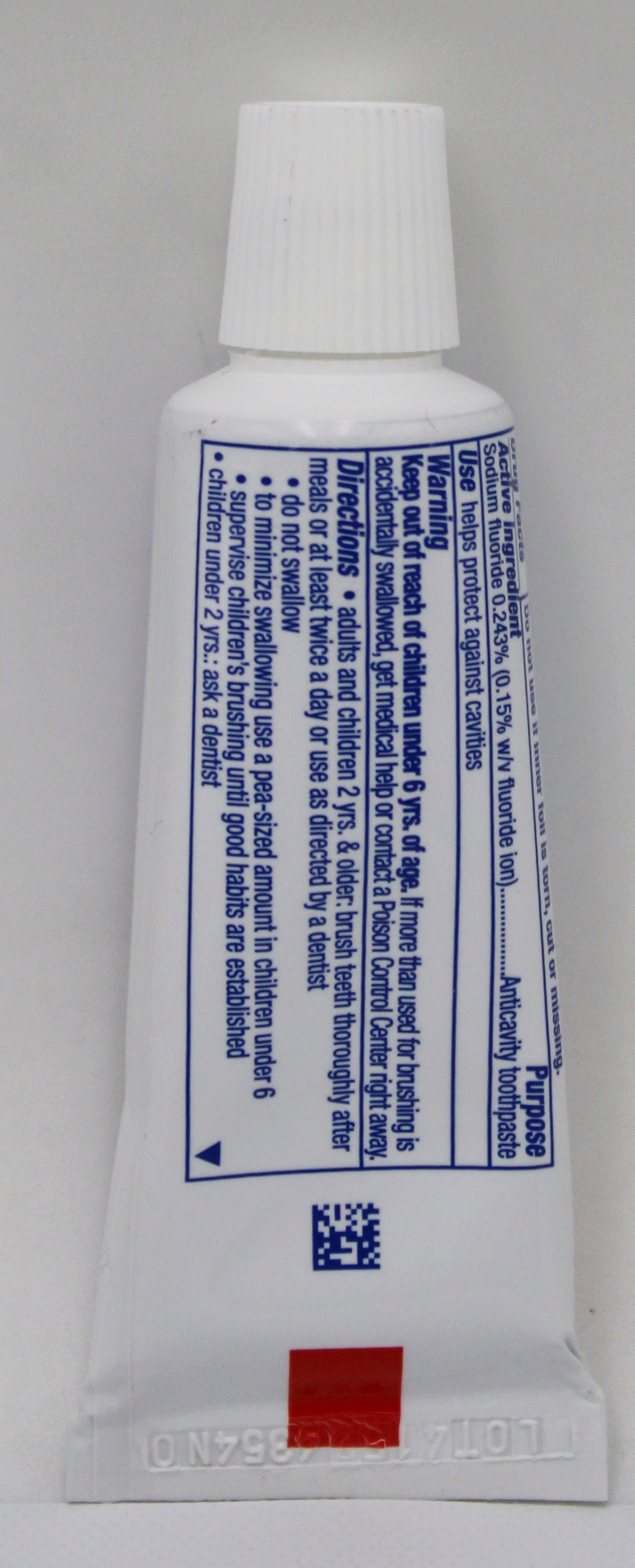 CREST KIDS SPARKLE TOOTHPASTE 0.85oz EXP 3/31/27 NI