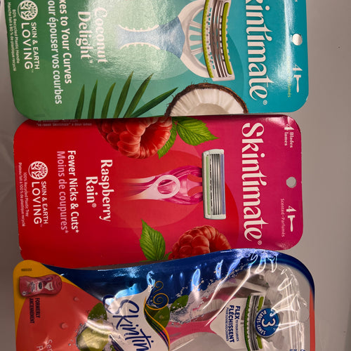 SP SKINTIMATE 4 ASSORTED SCENTED RAZORS (9 PIECES ASSORTMENT)