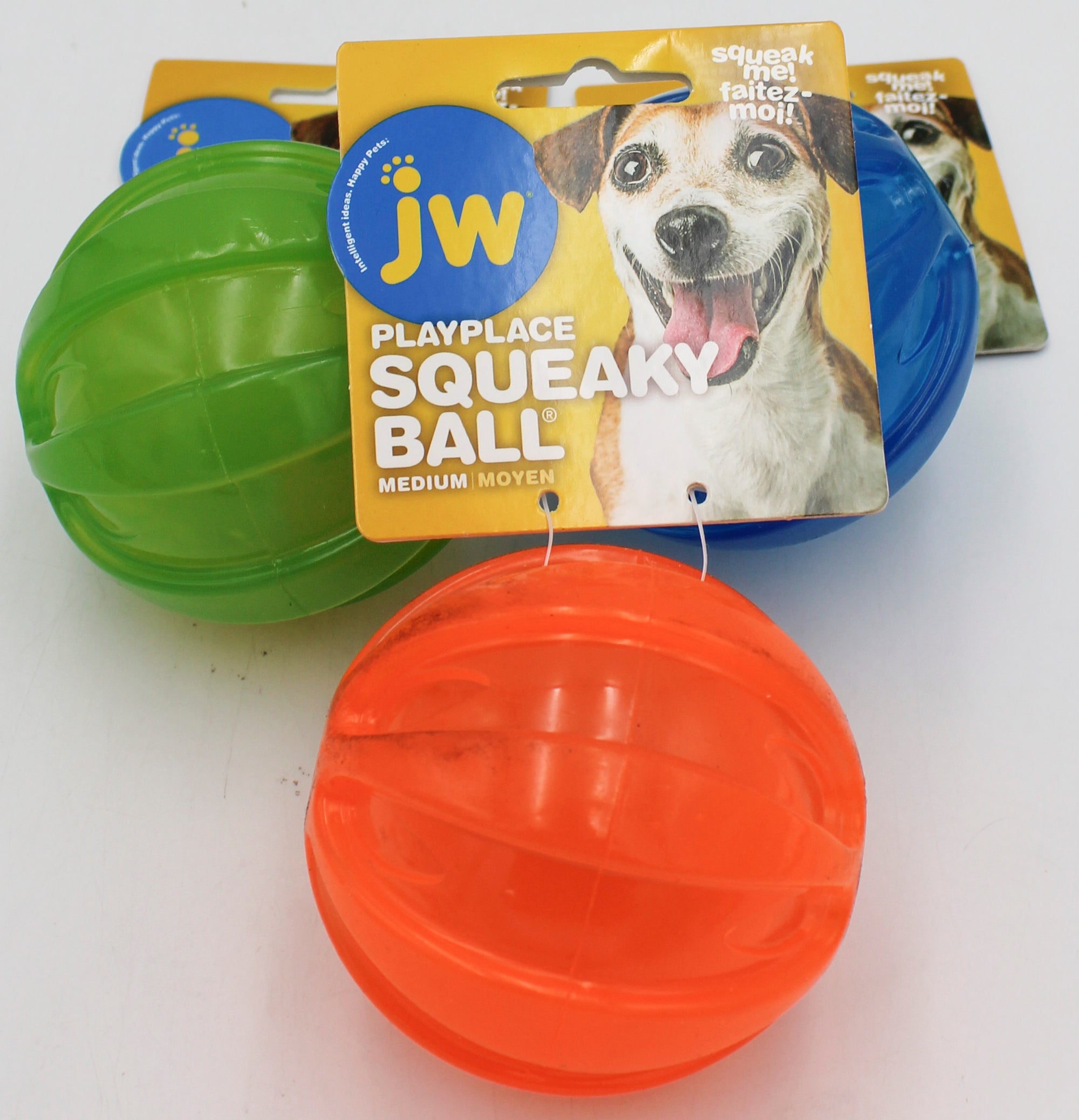 JW PLAYPLACE SQUEAKY BALL MEDIUM
