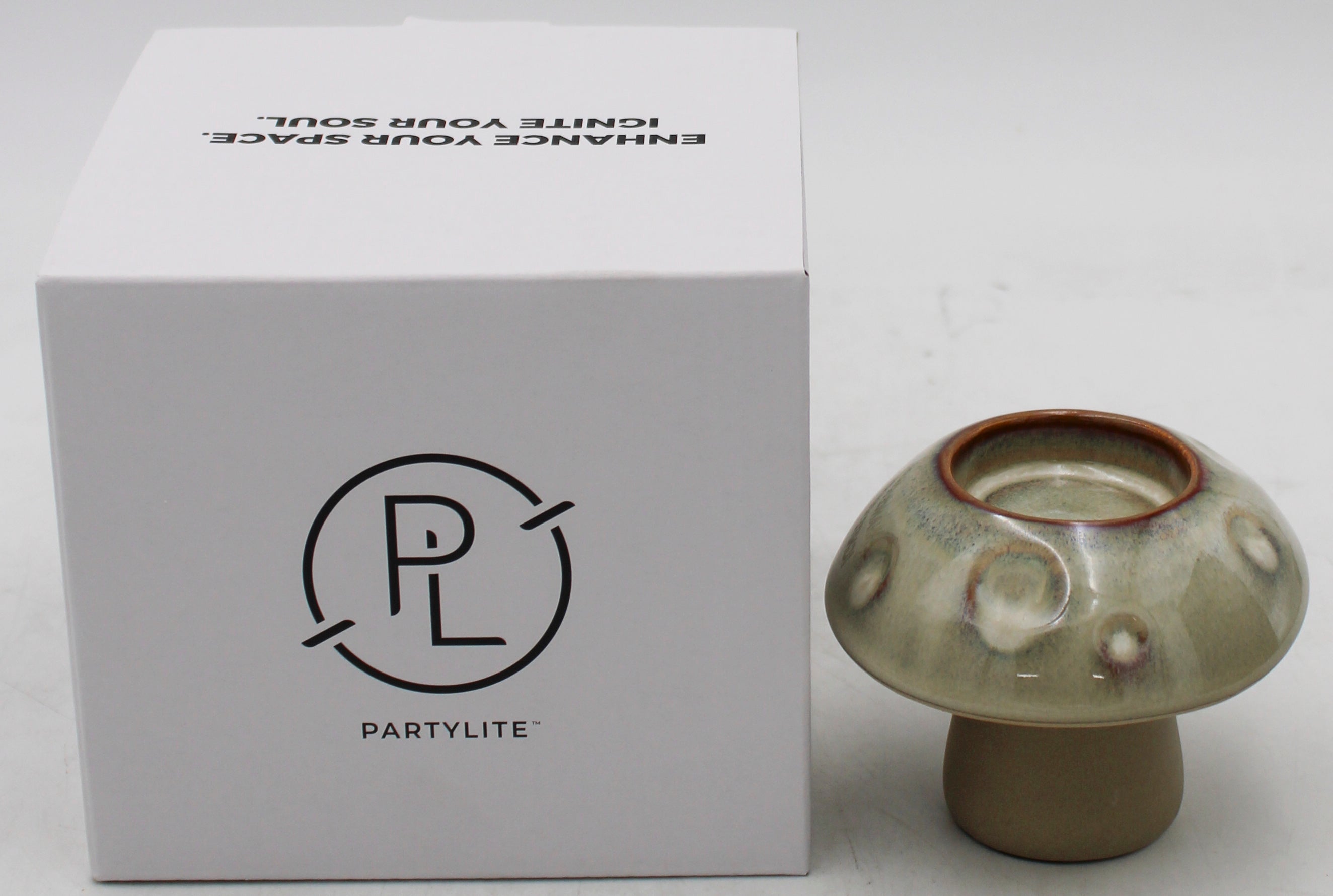 PARTYLITE MUNCHKIN MUSHROOM TEALIGHT HOLDER 3 1/2"D x 3"H