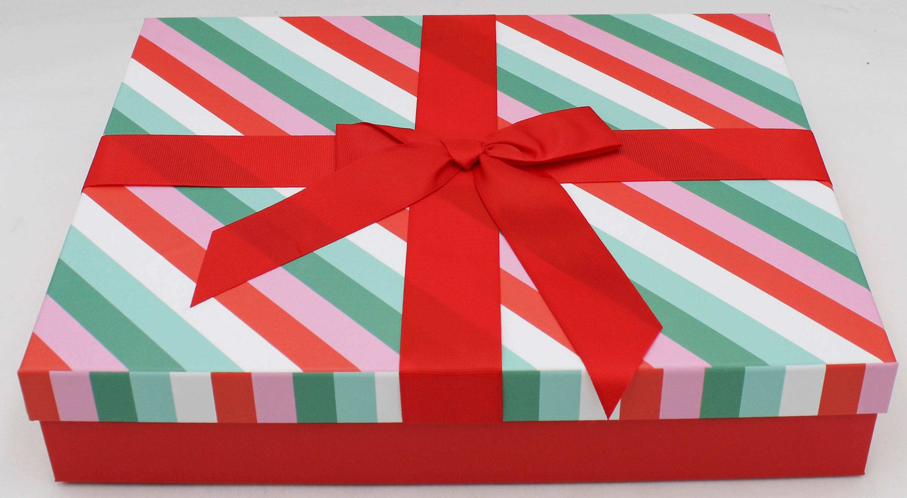 3CT NESTED RECTANGLE GIFT BOXES - GEOMETRIC