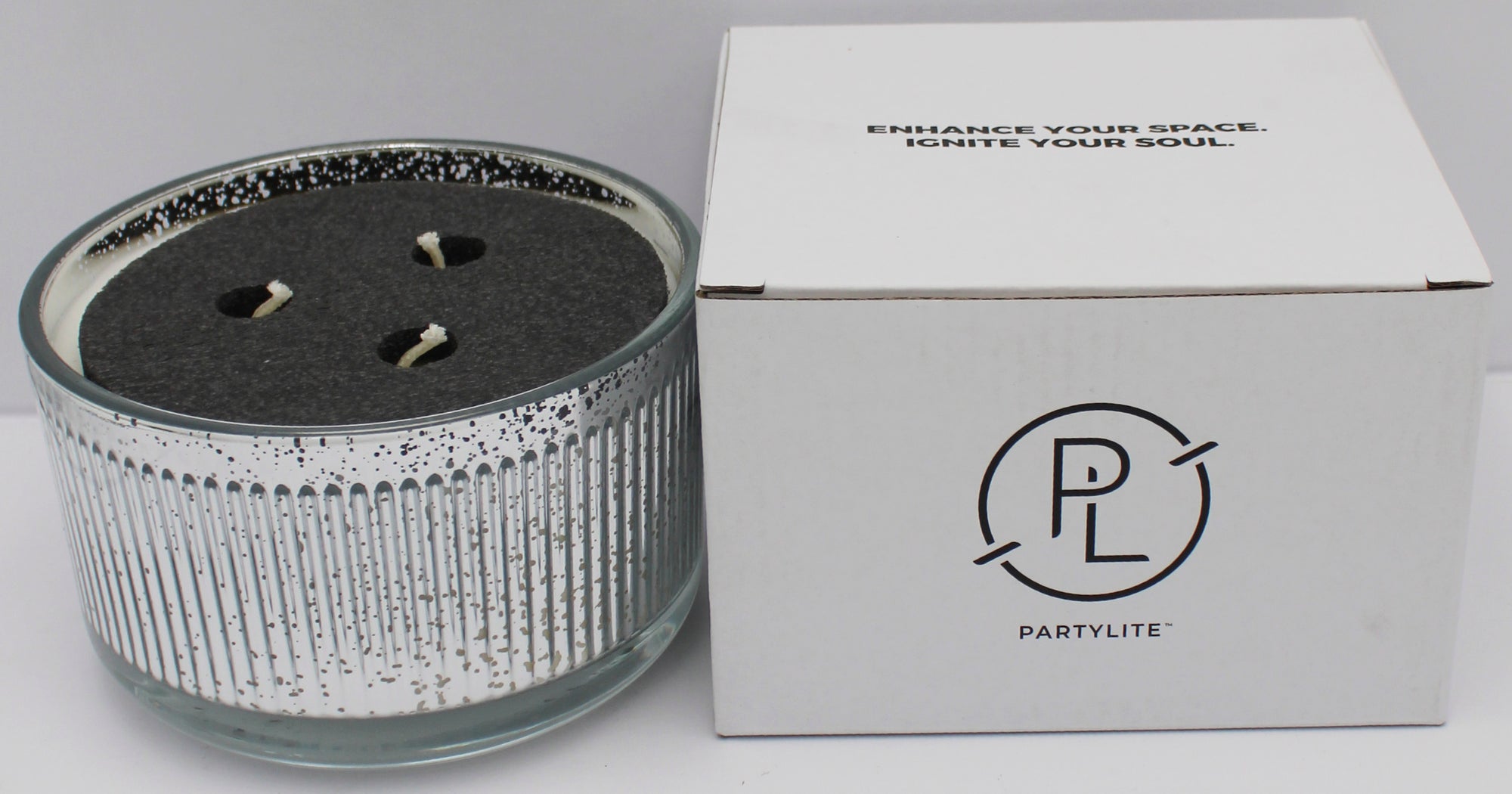 PARTYLITE WINTER MORNING 3-WICK RIPPLE JAR CANDLE 18oz