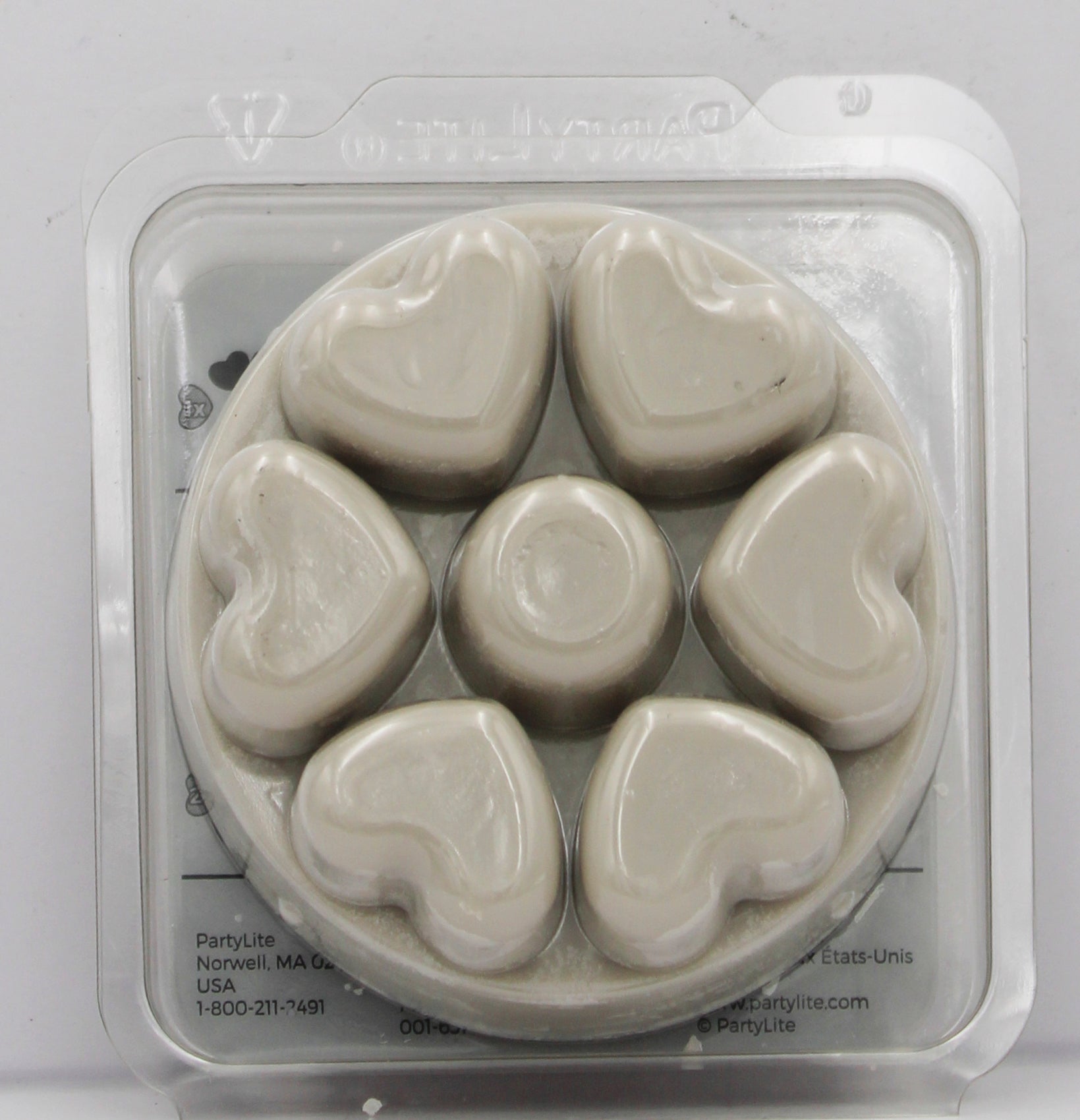 PARTYLITE SANTAL & CEDAR SCENT PLUS HEART MELTS 3.2oz