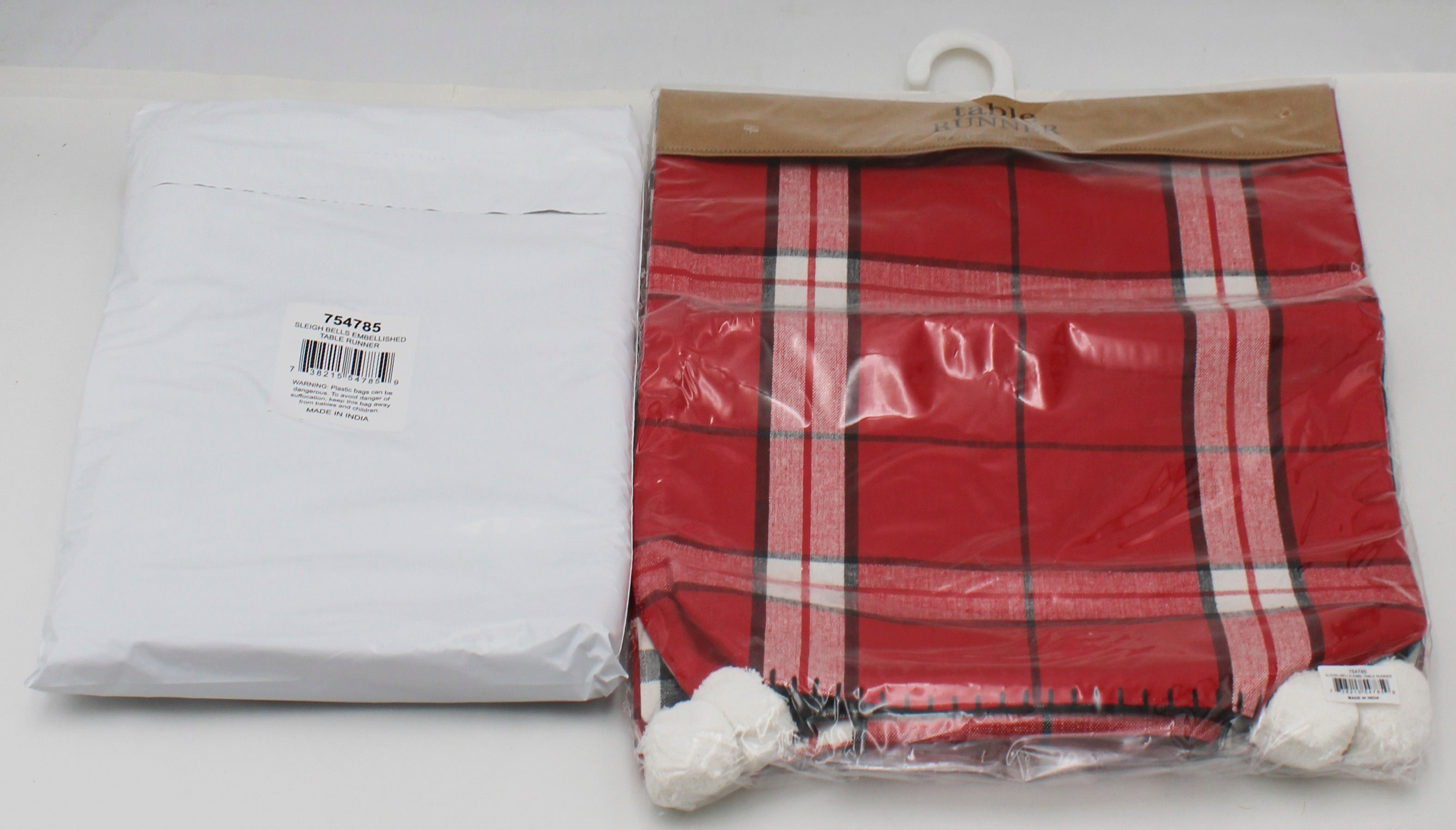 TABLE RUNNER - SLEIGH BELLS CHRISTMAS