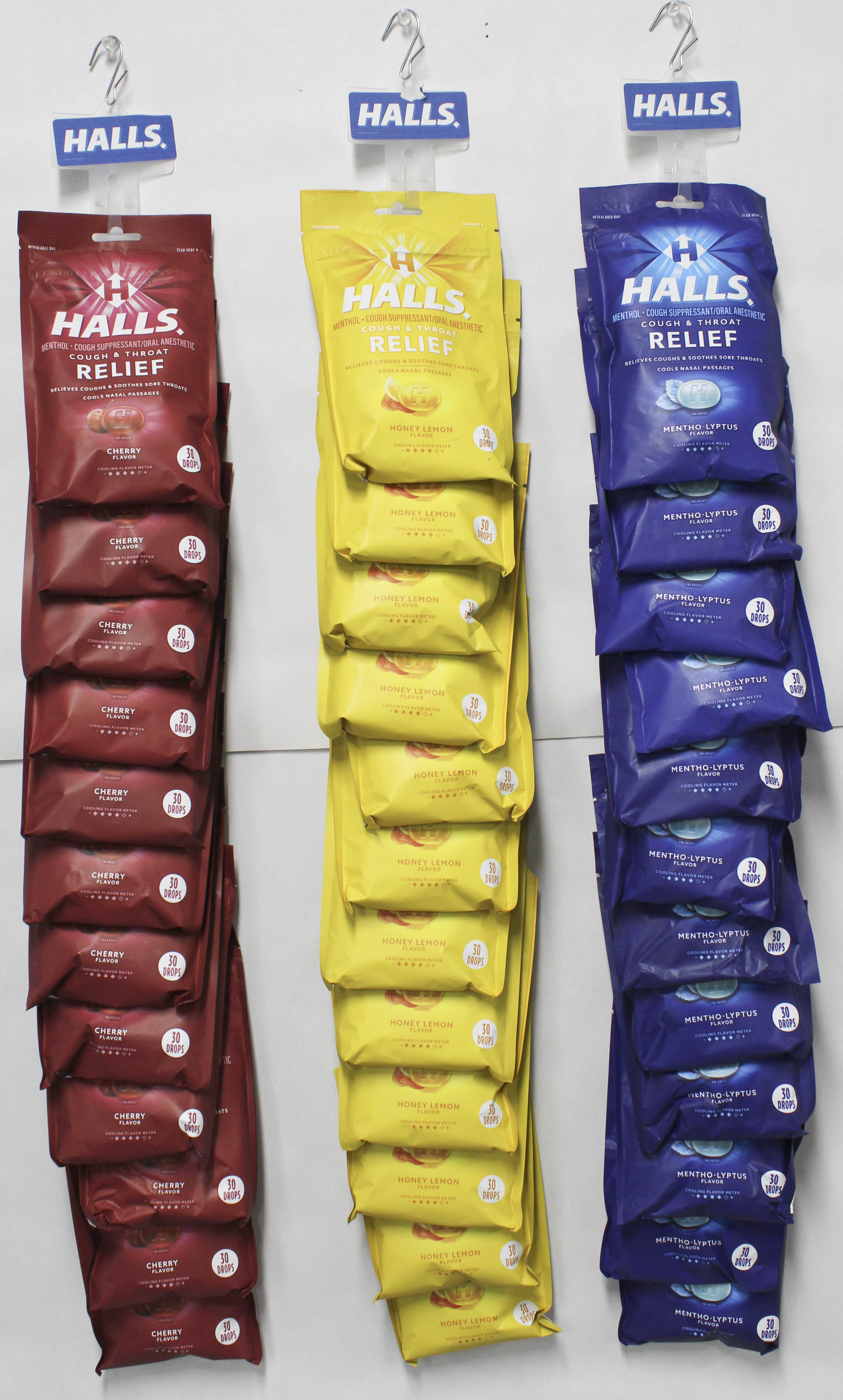 HALLS BASE BAG CLIP STRIP 30 CT EXP 1/15/27