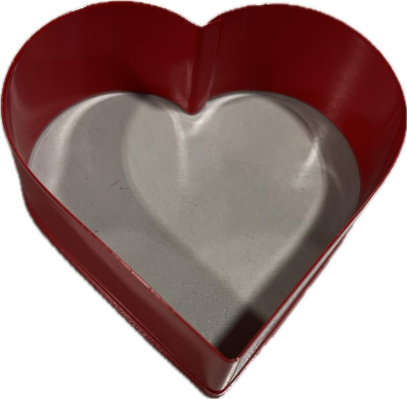 SP WILT COOKIE CUTTER METAL HEART RED (2UPC)