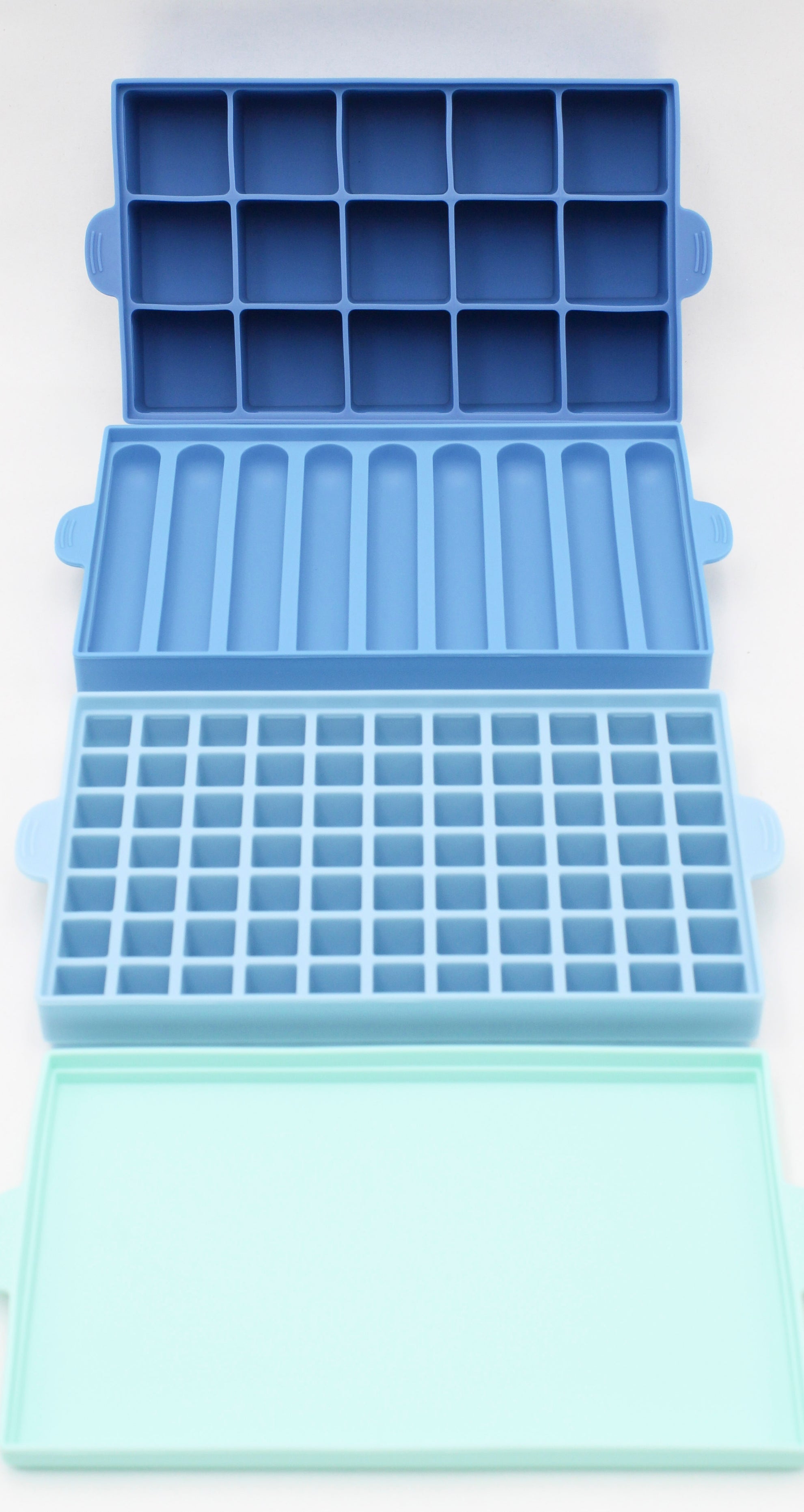 FARBERWARE PRO 3CT  SILICONE ICE CUBE TRAYS W LID NI