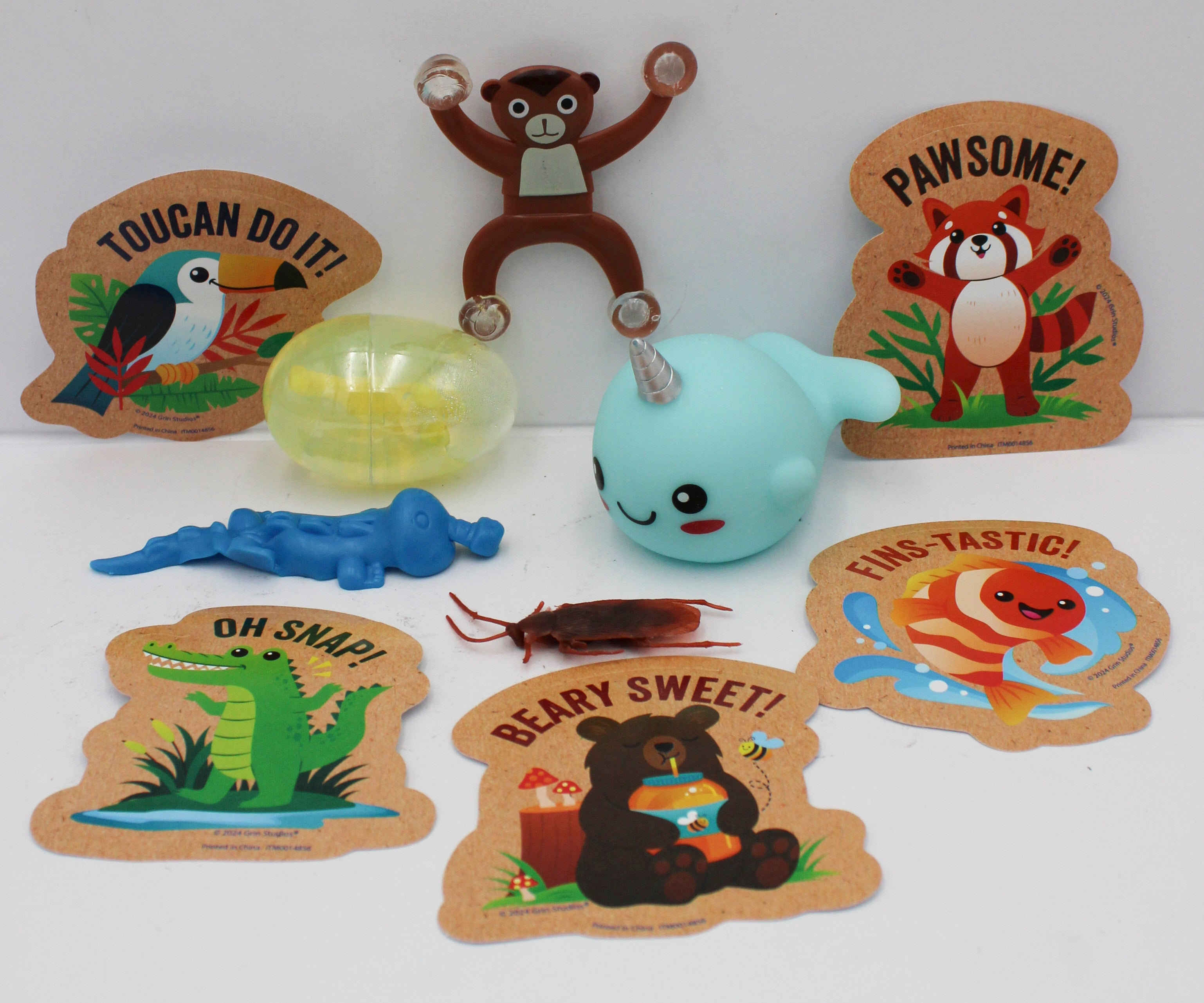 10 FUN WILDLIFE SURPRISES IN BOX 5.5in x 5.5in x 7in