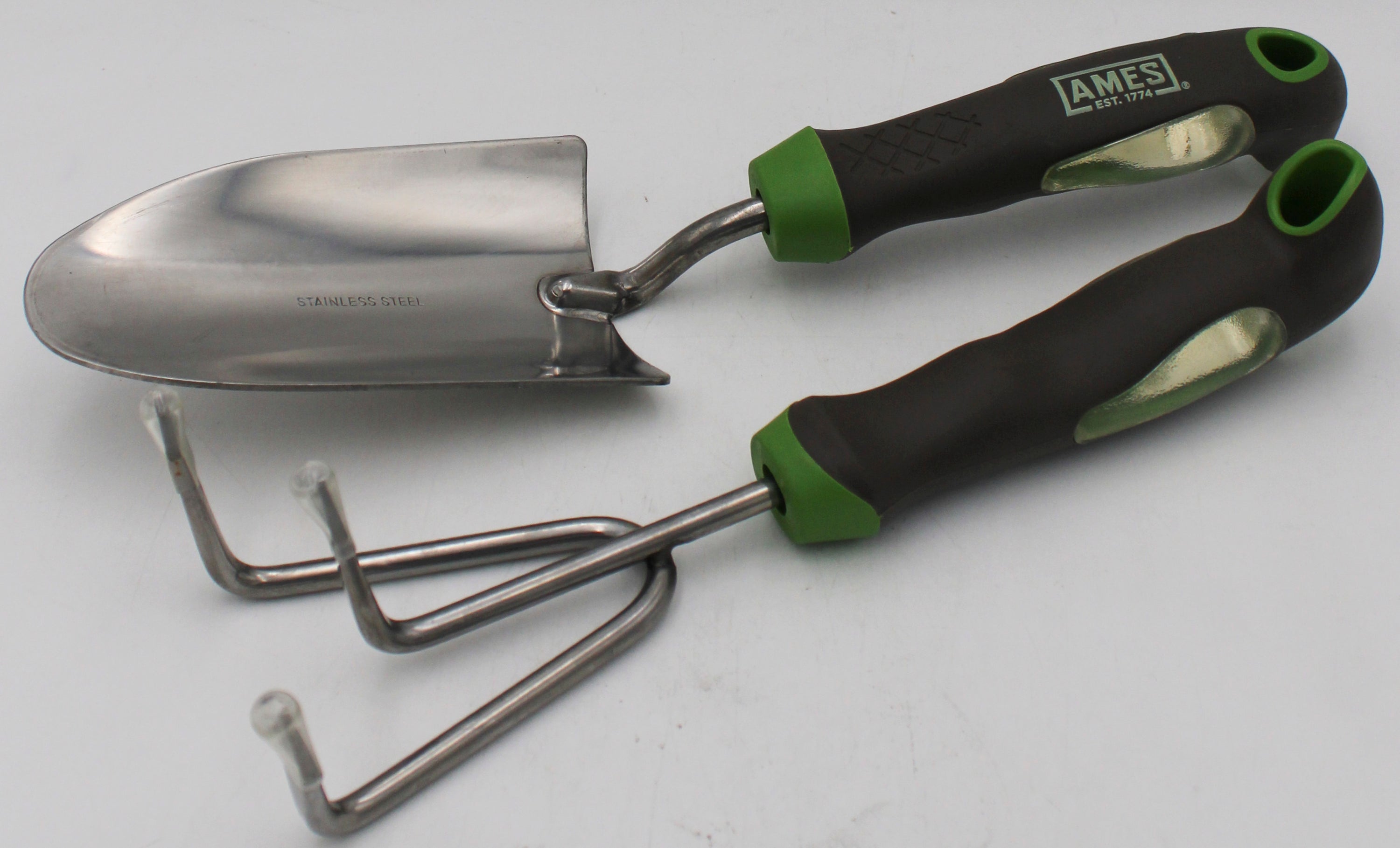 AMES 2-PIECE GARDEN TOOL SET - (PROP-65, NO SALES IN CALIFORNIA).