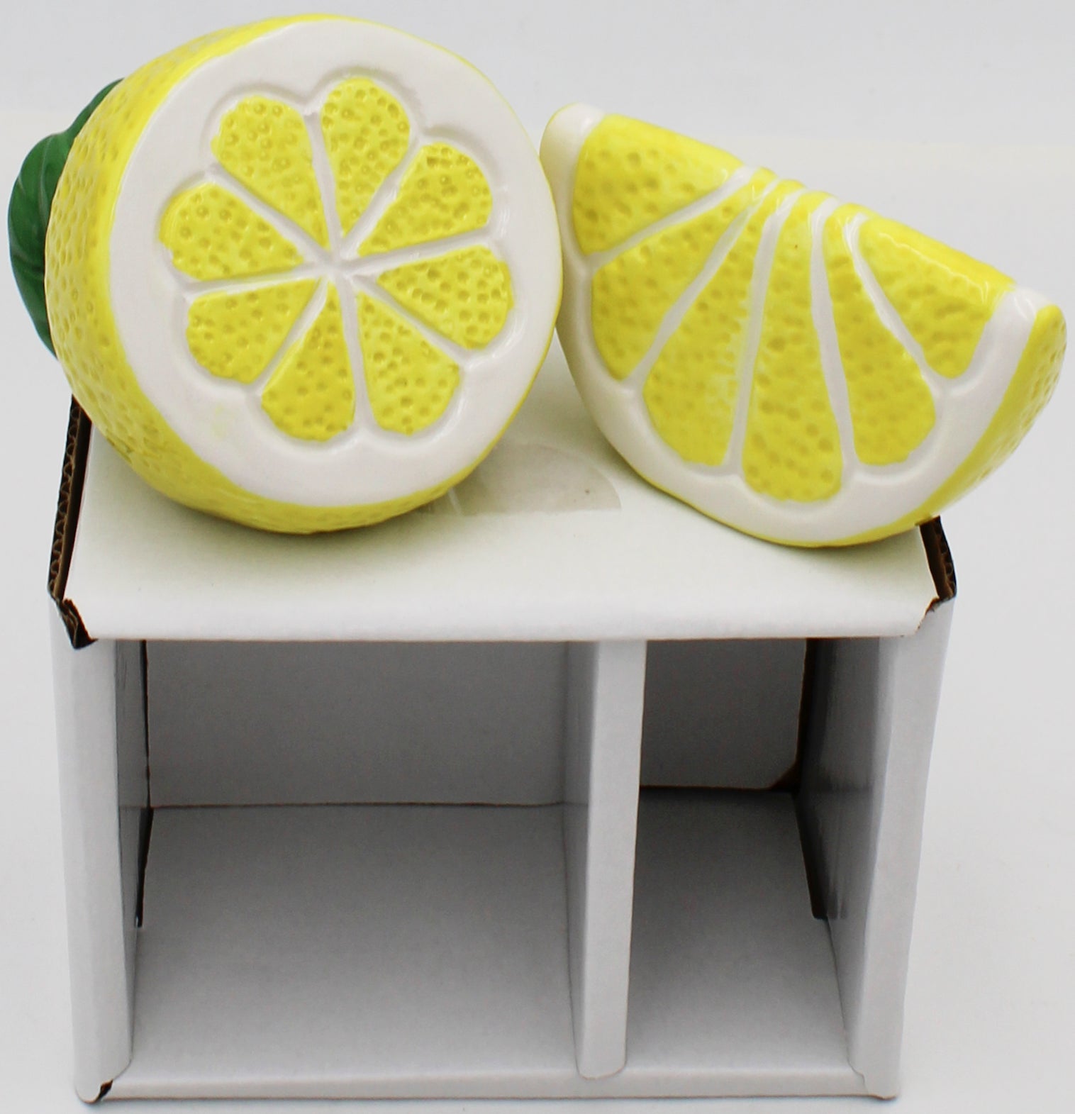 CERAMIC SALT AND PEPPER SHAKER - LEMON