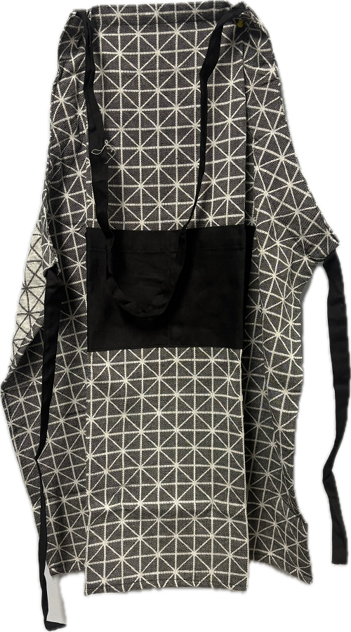 APRON - BLACK/WHITE TRIANGLE