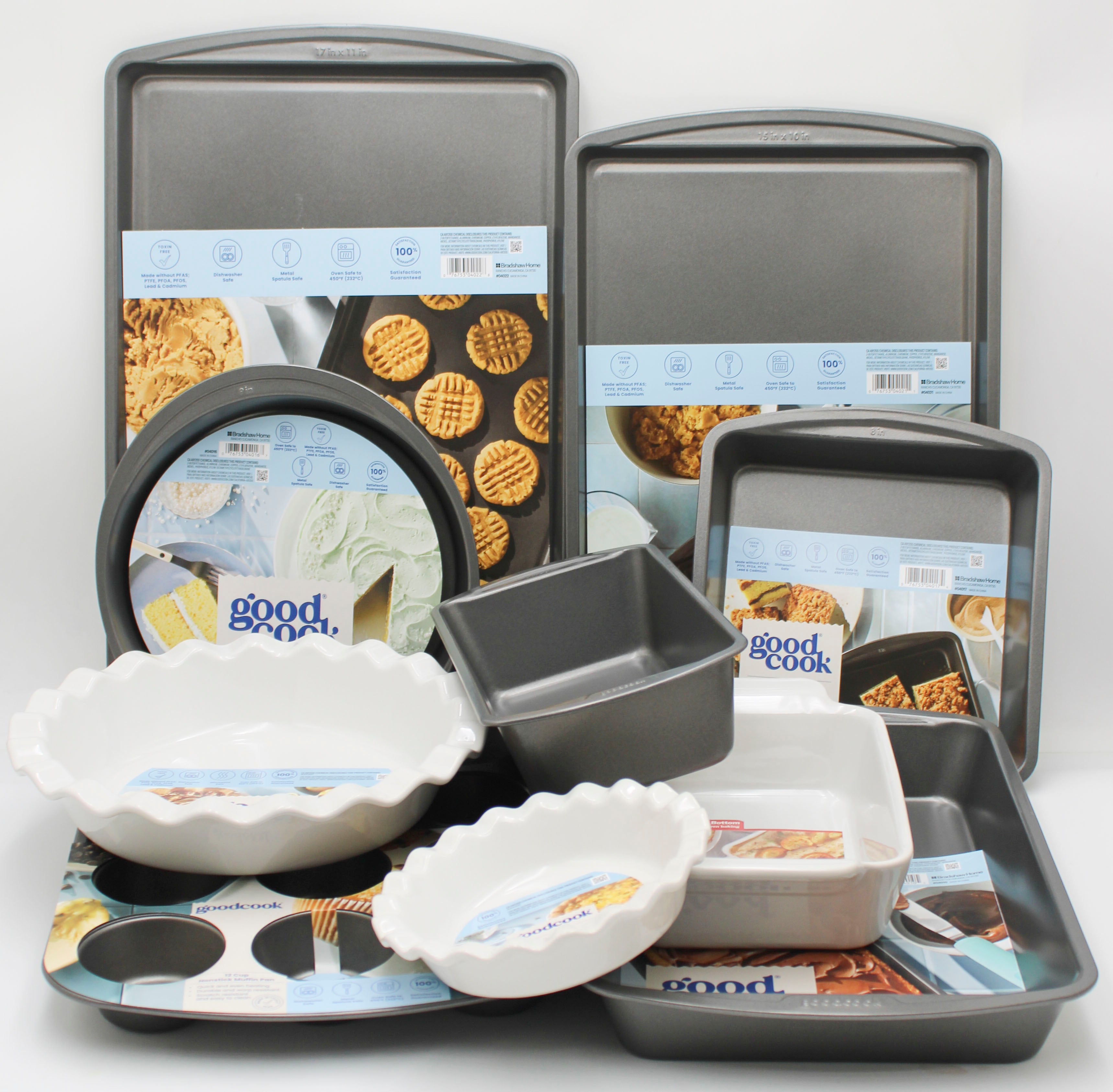3FT GOOD COOK BAKEWARE DISPLAY - 156PCS W/ METRO RACK
