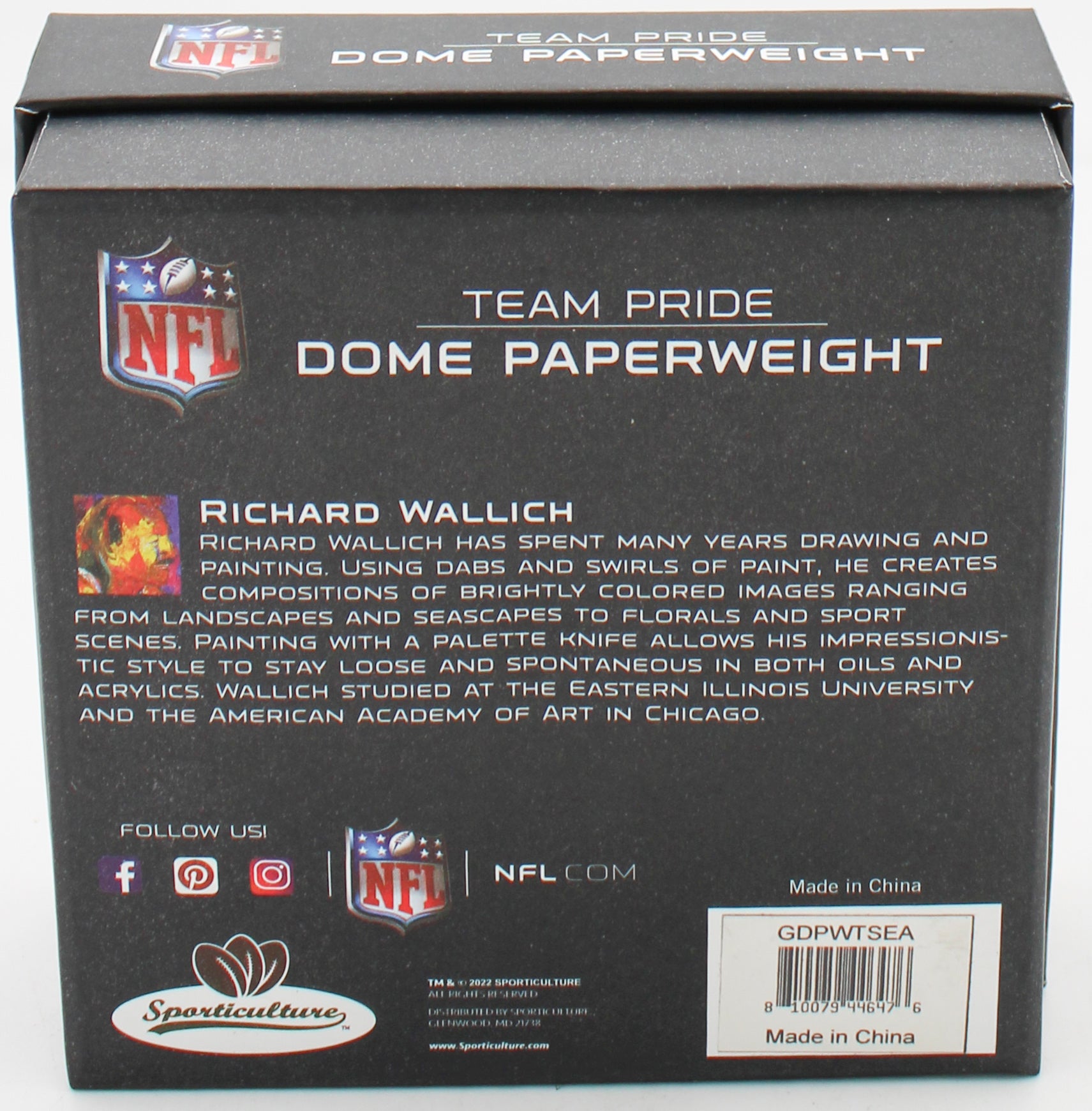 SEATTLE SEAHAWKS GLASS DOME PAPERWEIGHT 4"