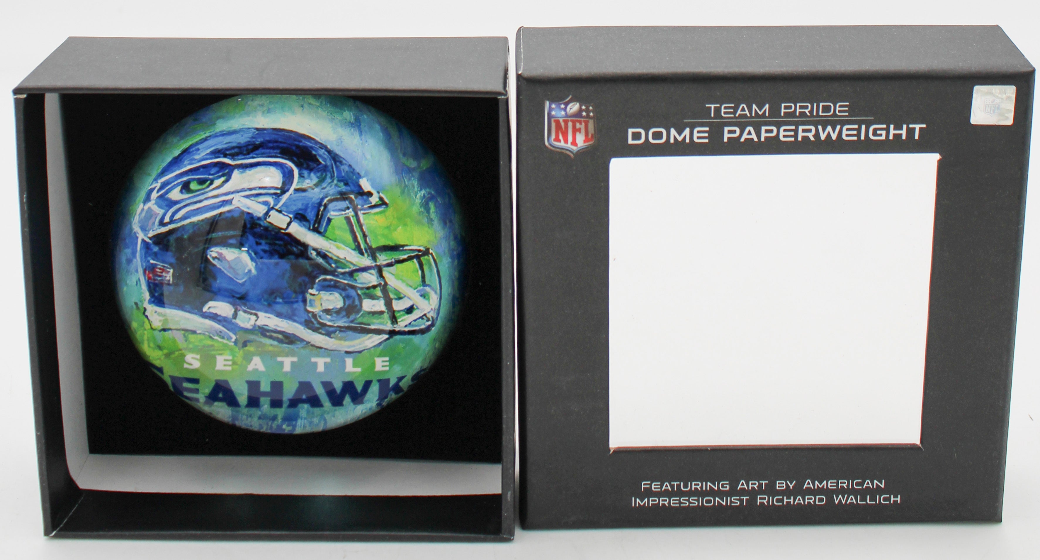 SEATTLE SEAHAWKS GLASS DOME PAPERWEIGHT 4"