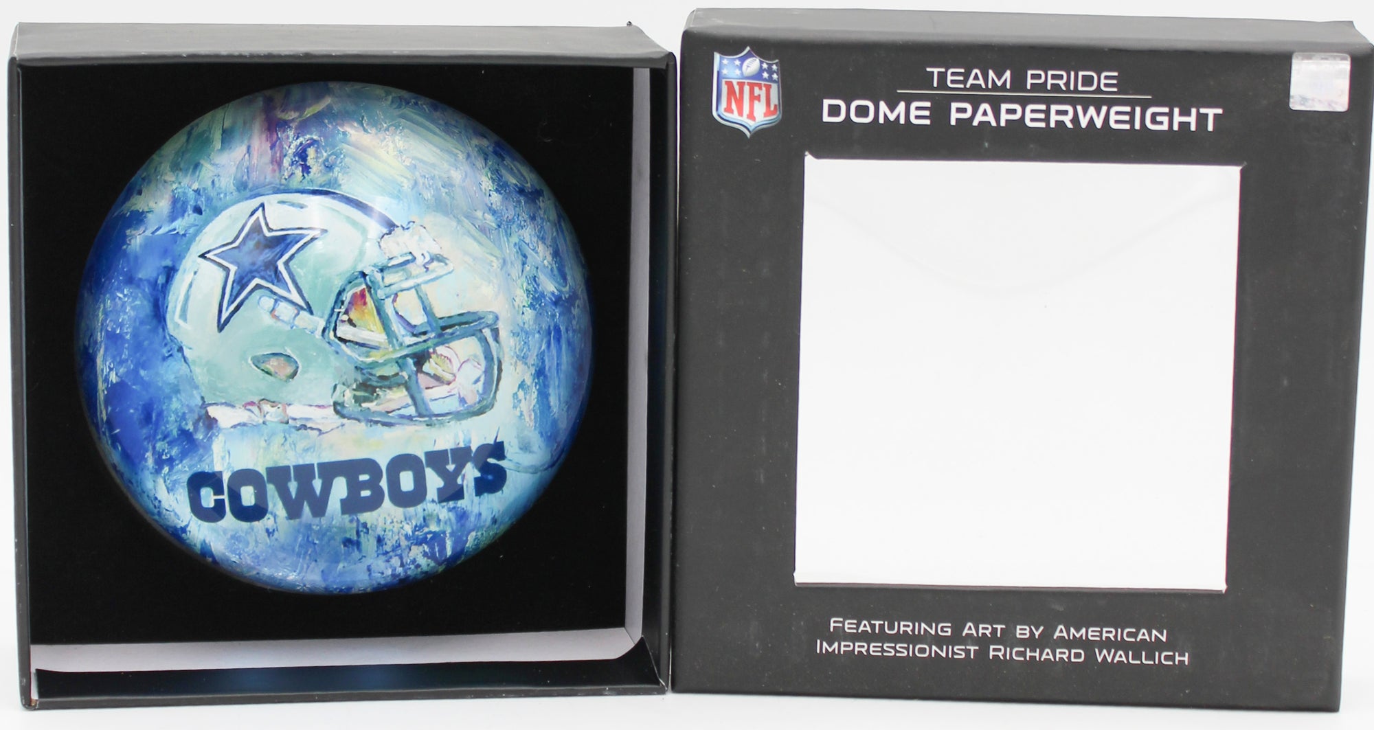 OFFICIALLY LICENCED DALLAS COWBOYS GLASS DOME PAPERWEIGHT 4"