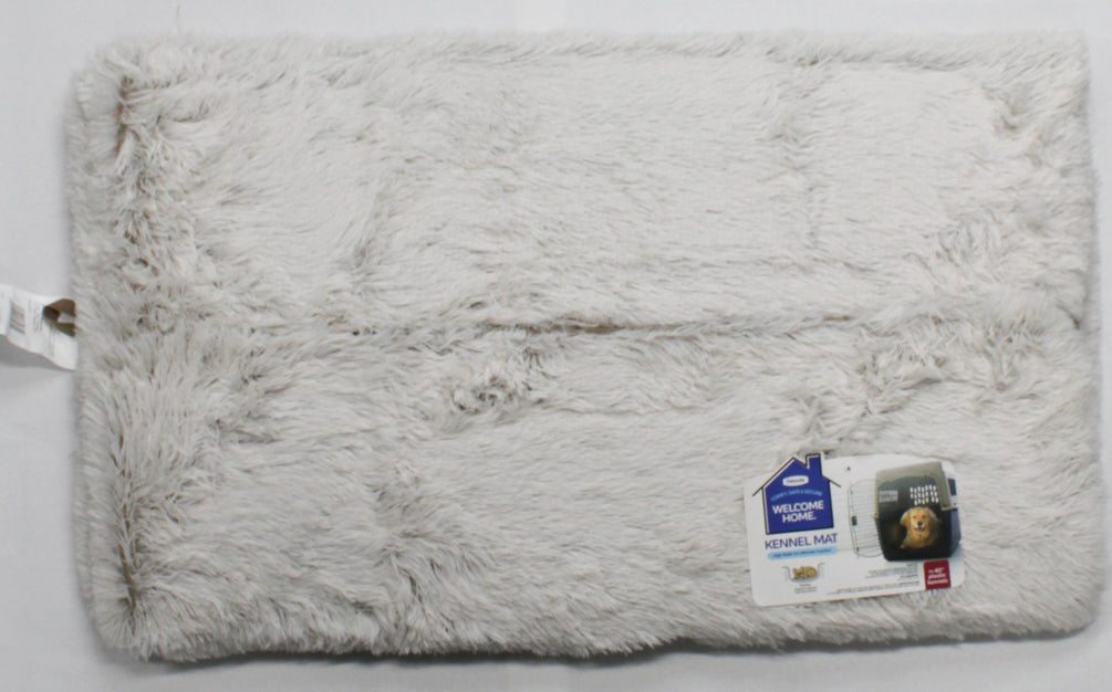 PETMATE HIGH WALL KENNEL MAT PLUSH 40"