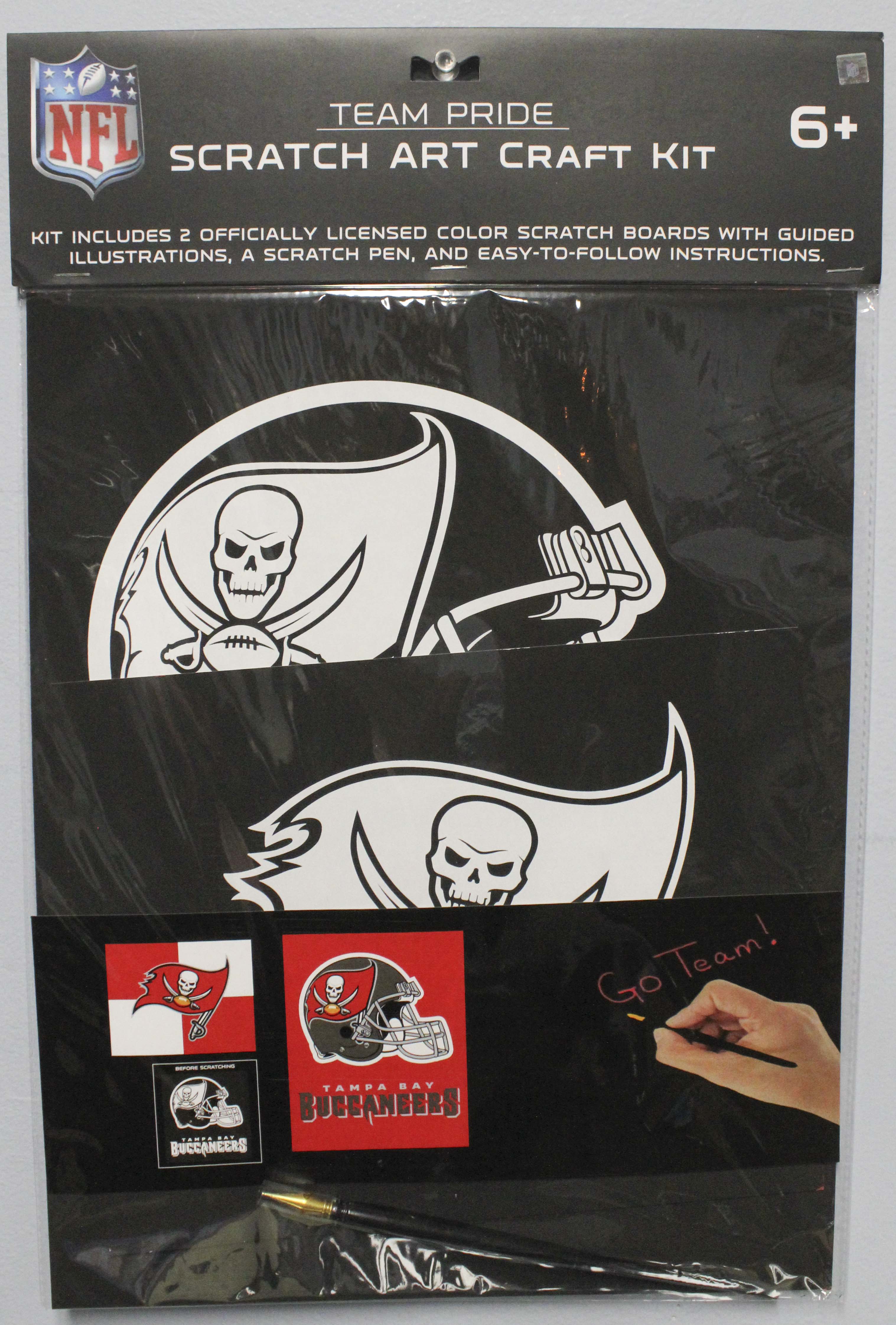 NFL TAMPA BAY BUCCANEERS SCRATCH ART CRAFT KIT