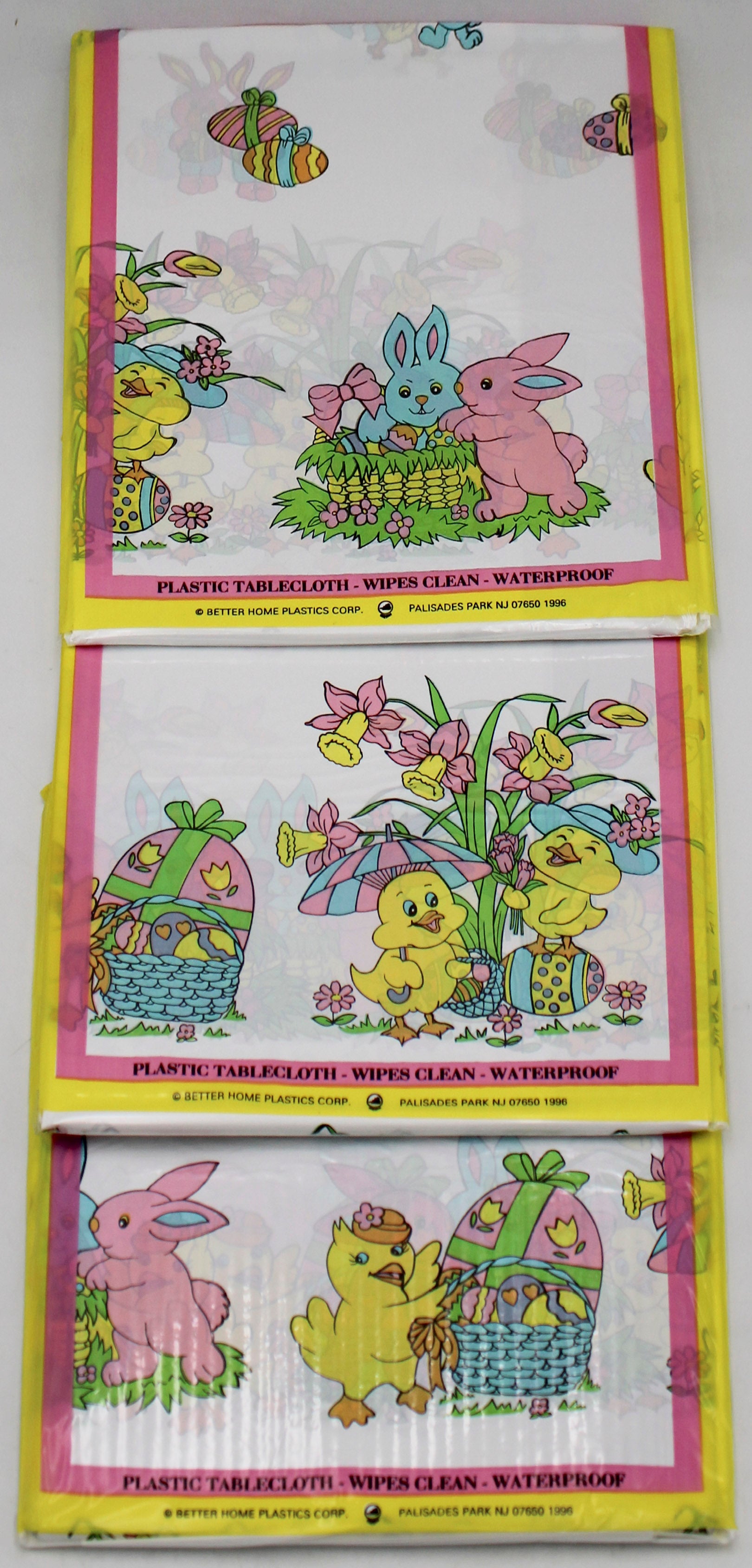 BETTER HOME PLASTIC EASTER TABLECLOTH 52''x90''