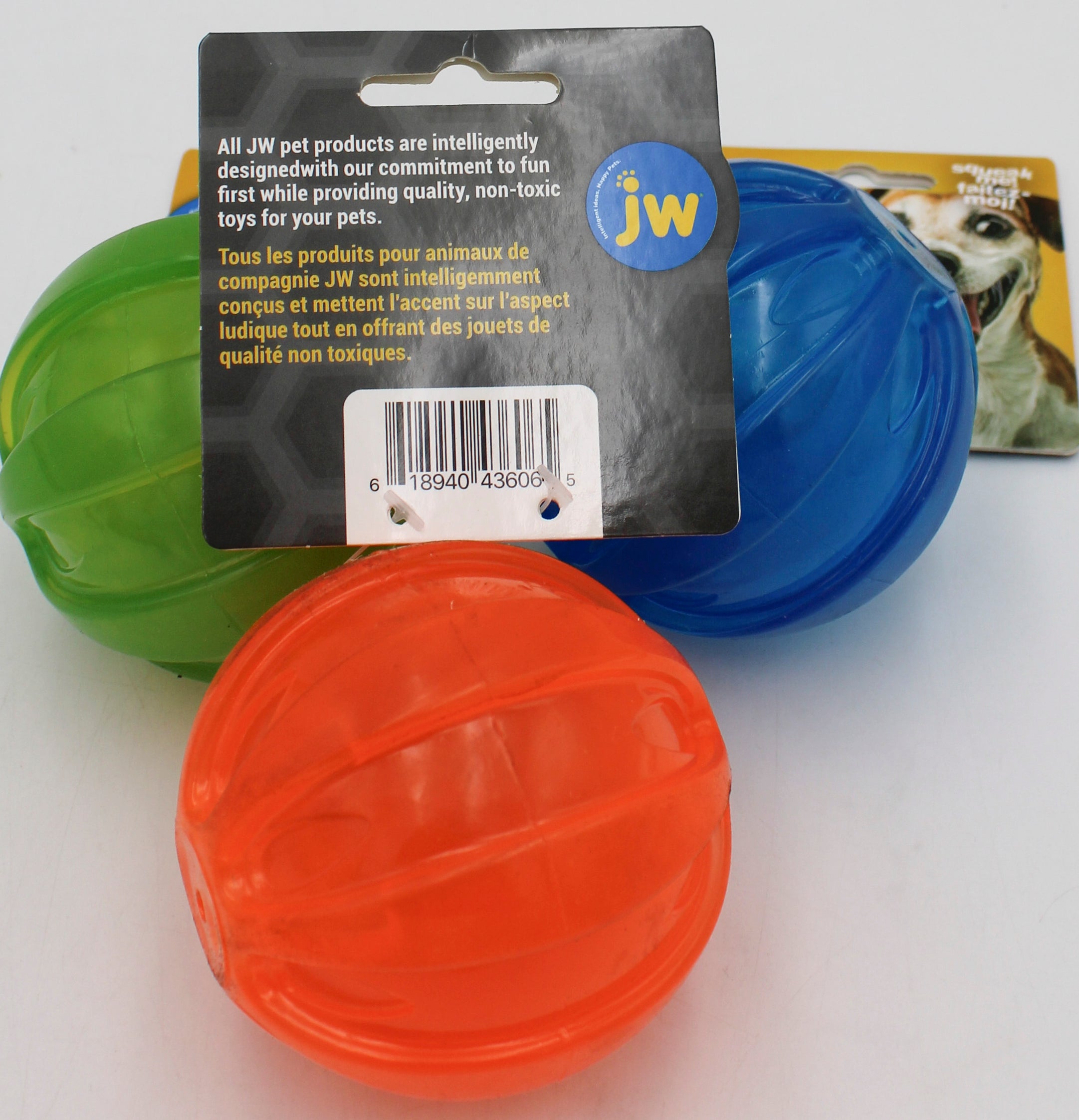 JW PLAYPLACE SQUEAKY BALL MEDIUM